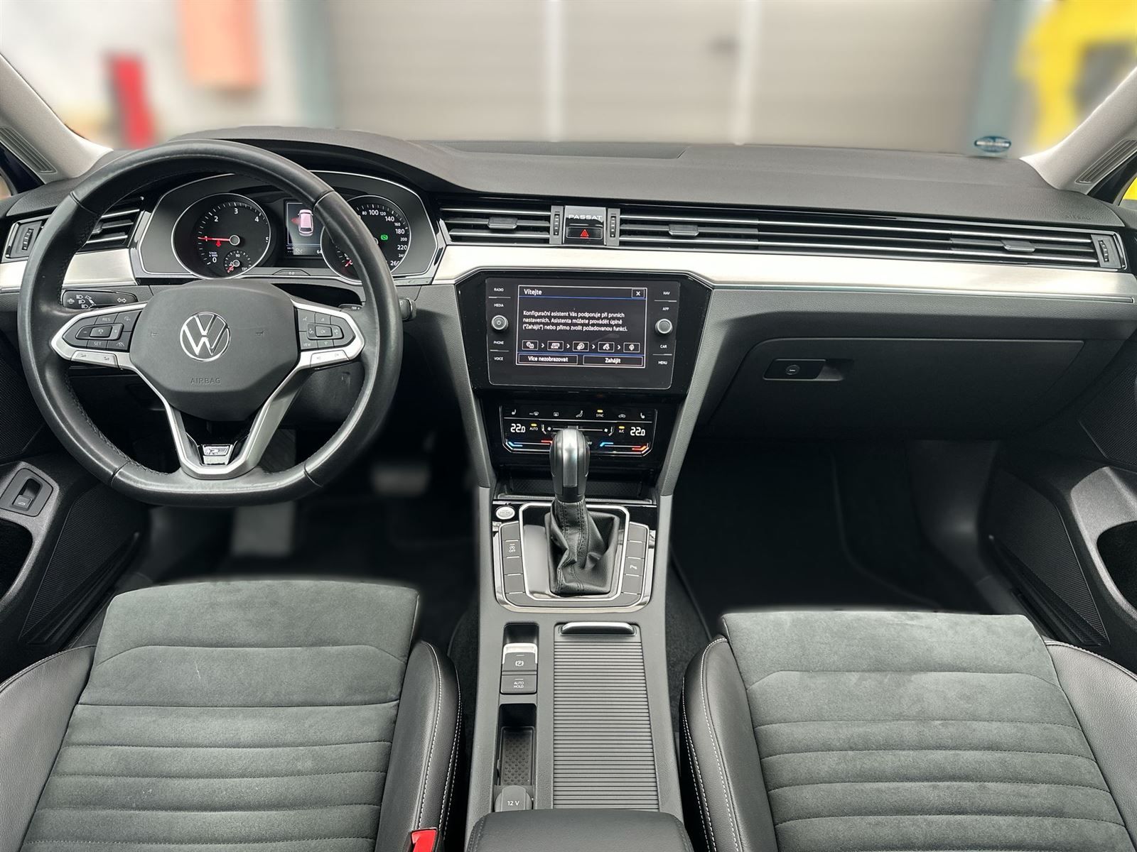 Volkswagen Passat Variant, 2.0 TDI 4Motion DSG R-Line - fotka 5