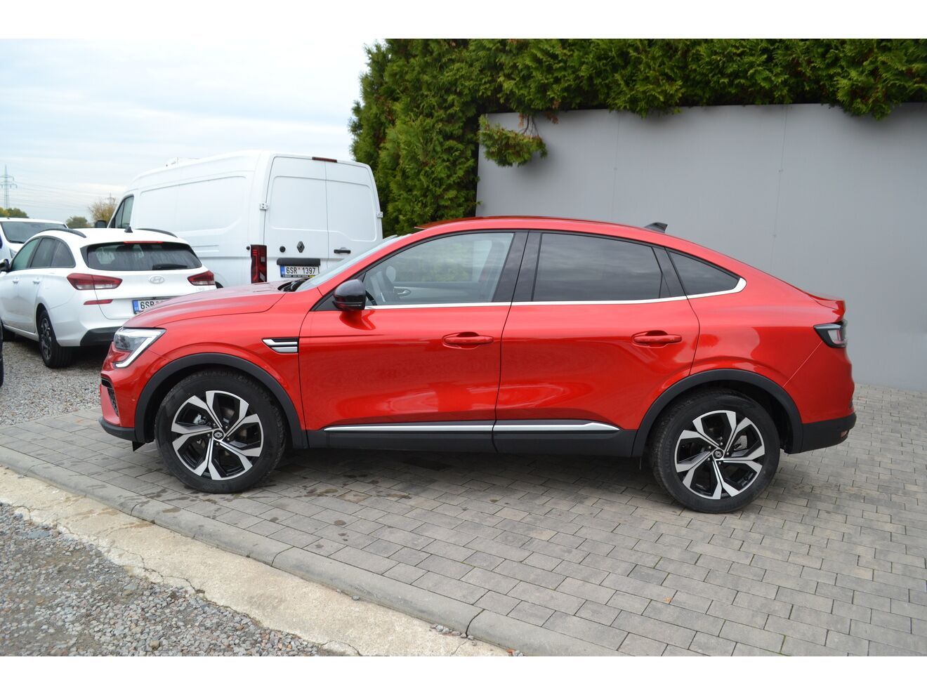 Renault Arkana, Techno mild hybrid 140 EDC - fotka 2