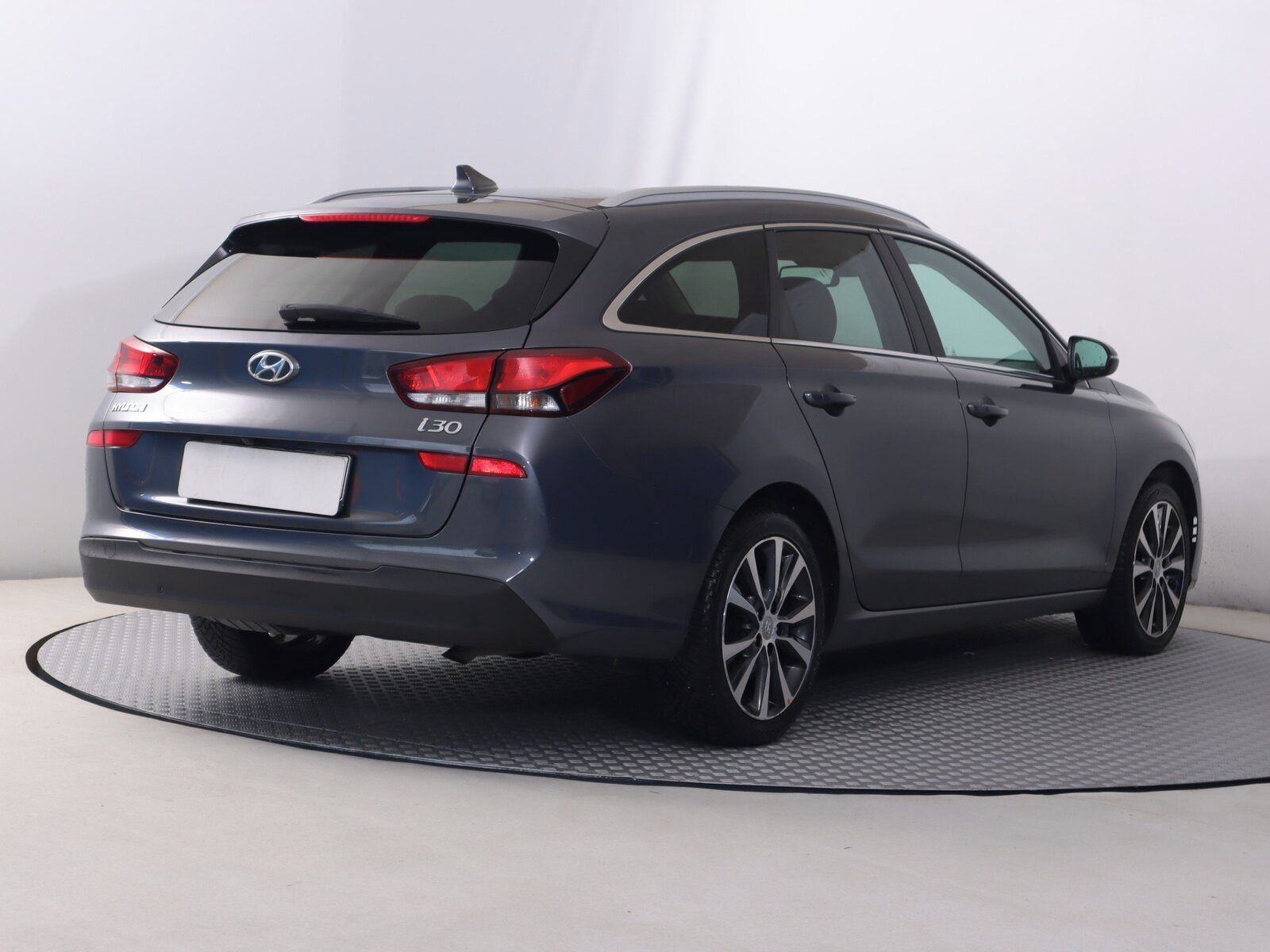 Hyundai i30, 1.6 CRDi MHEV, Automat - fotka 5