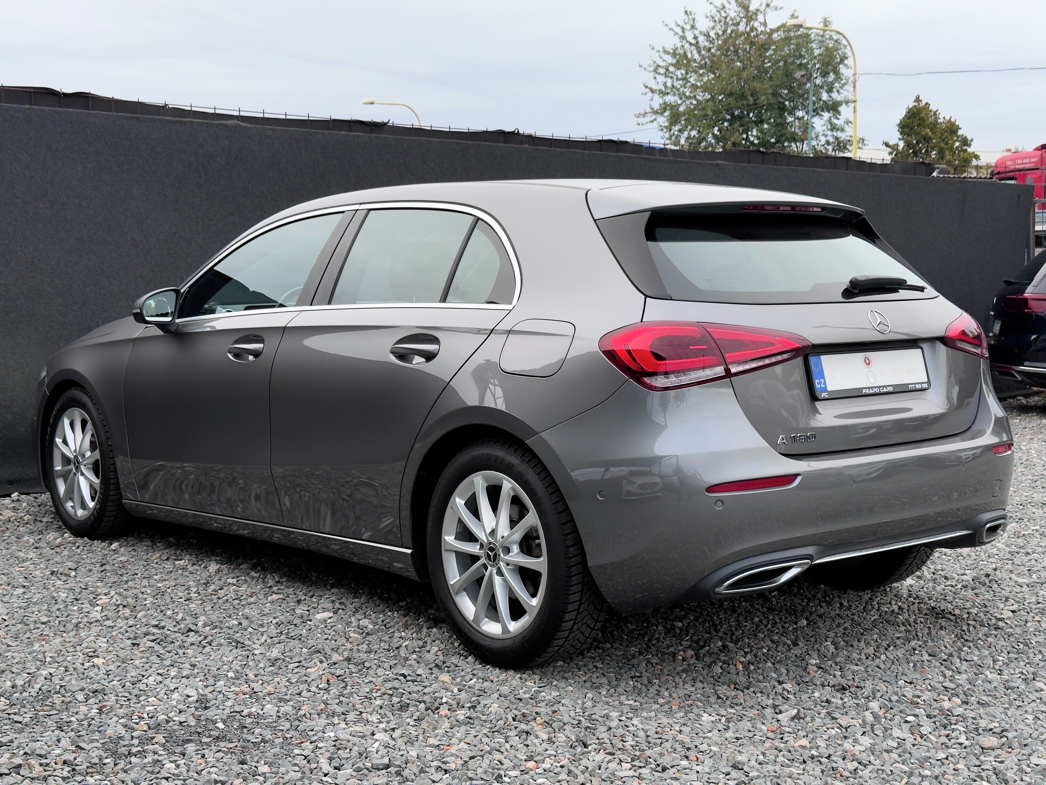 Mercedes-Benz Třídy A, A180 100kW A/T | ČR 1.maj LED - fotka 6