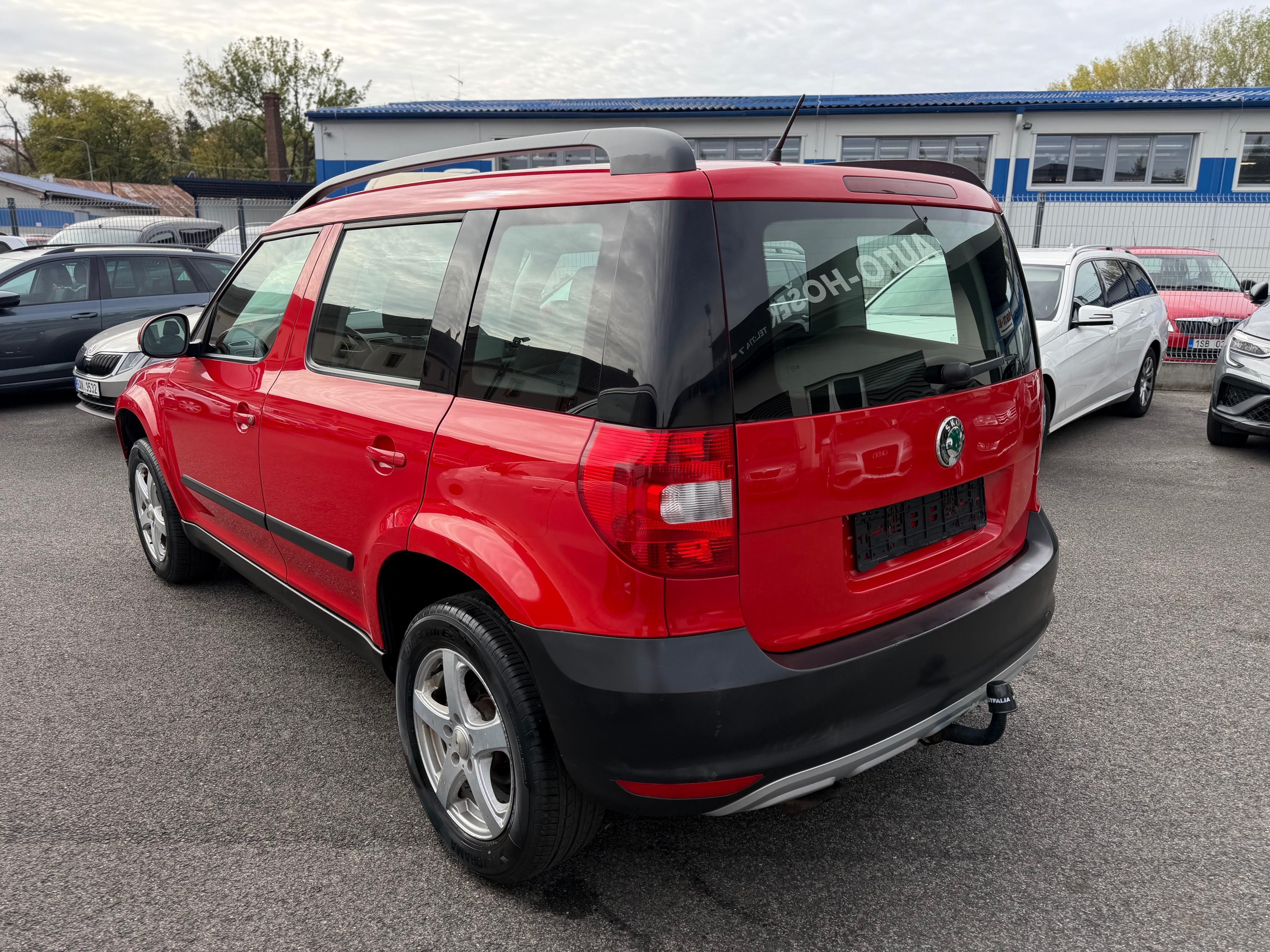 Škoda Yeti, 1.2 Tsi, 77kw, TAŽNÉ - fotka 2