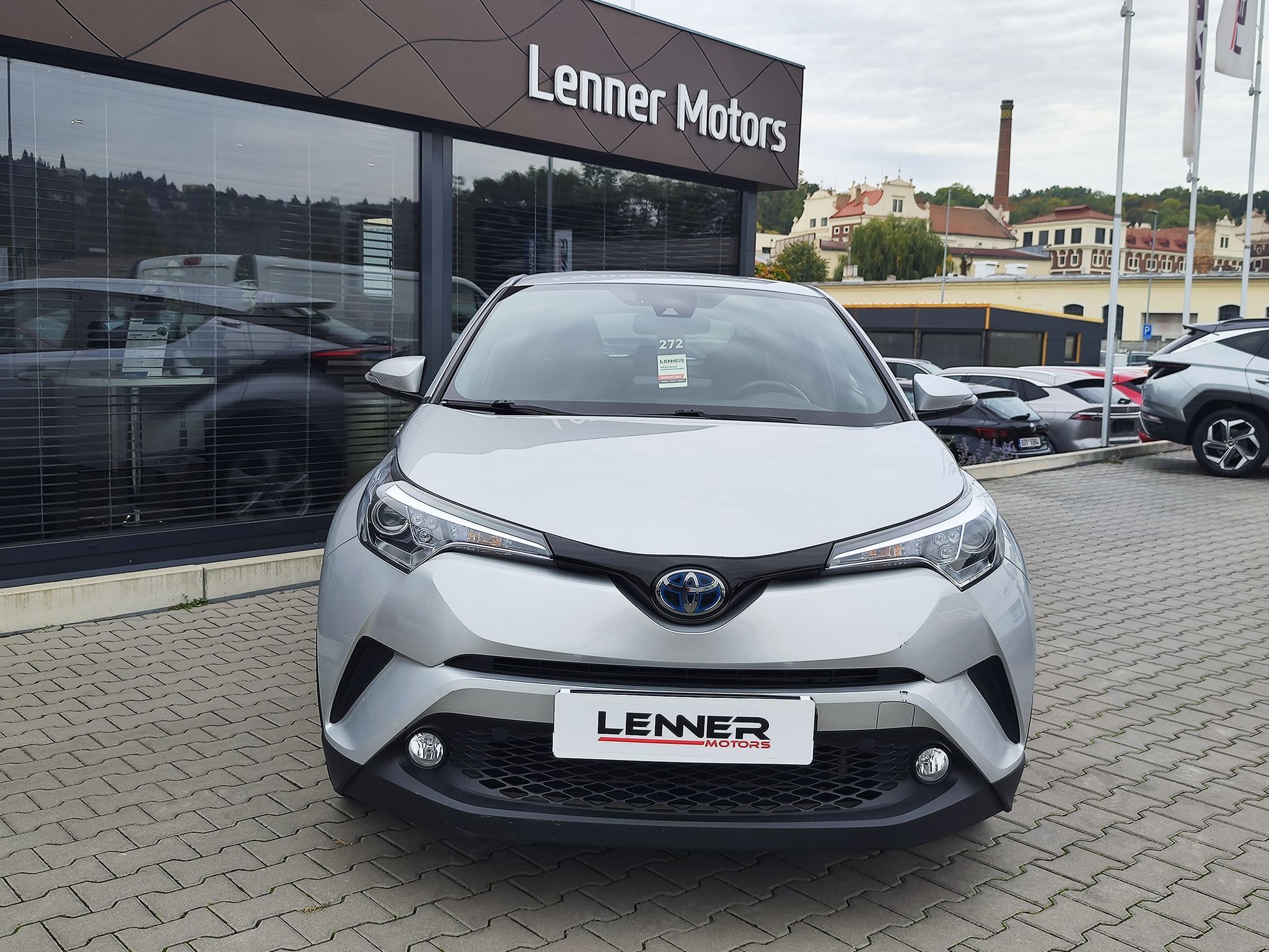 Toyota C-HR, 1.8 HEV/90kW Comfort e-CVT - fotka 2