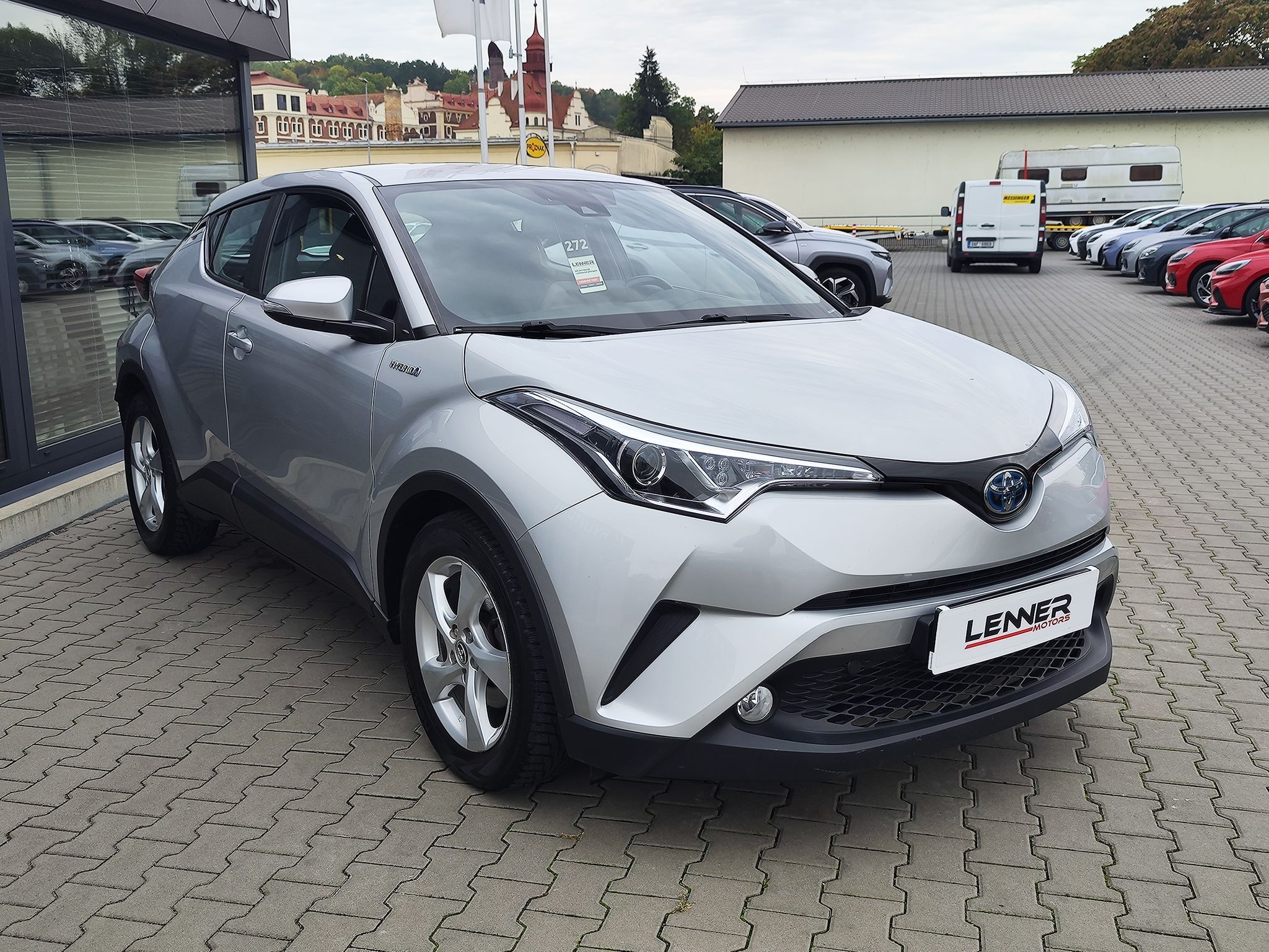 Toyota C-HR, 1.8 HEV/90kW Comfort e-CVT - fotka 3