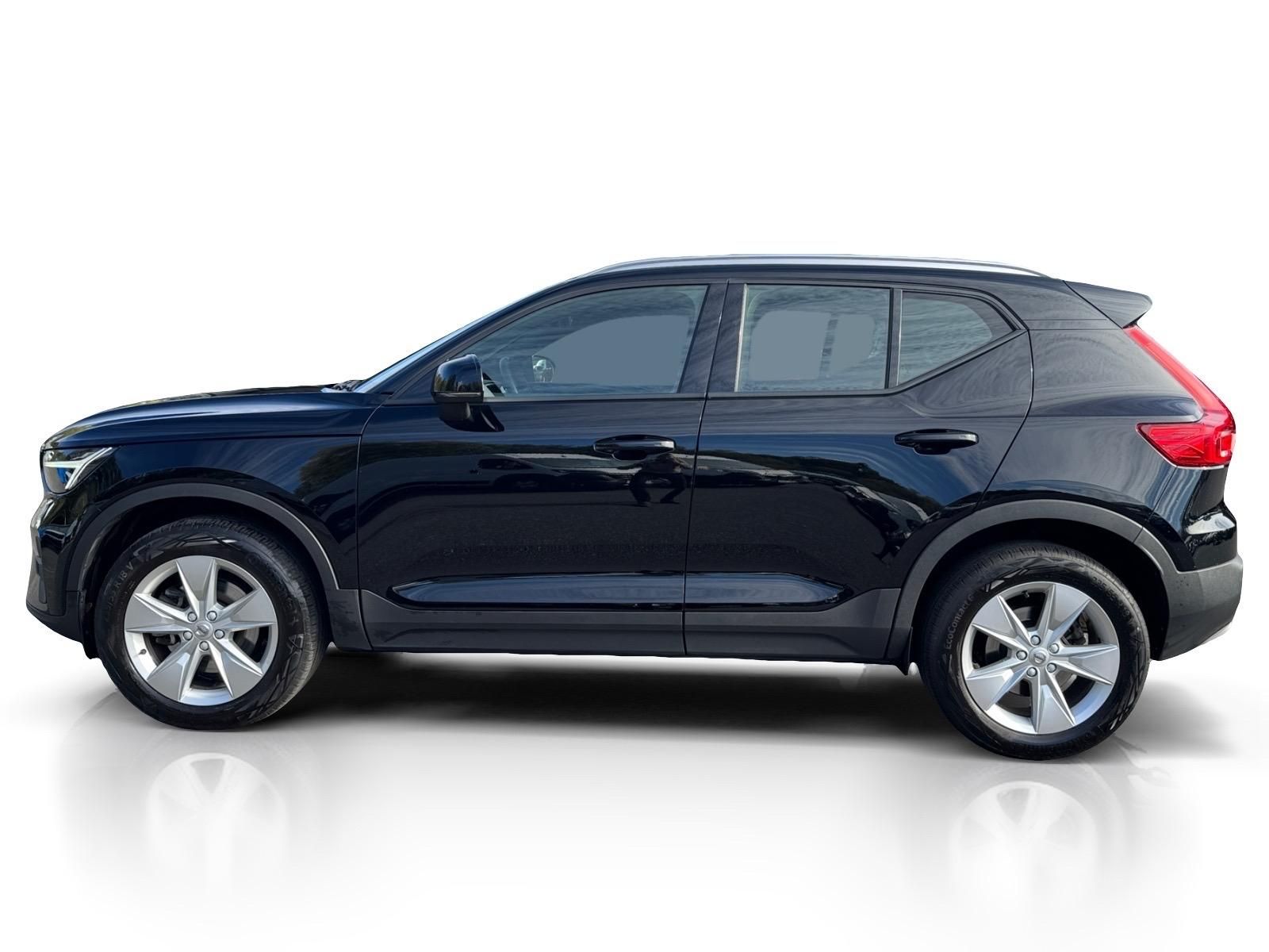 Volvo XC40, B4 AWD // 1. maj // ČR - fotka 2