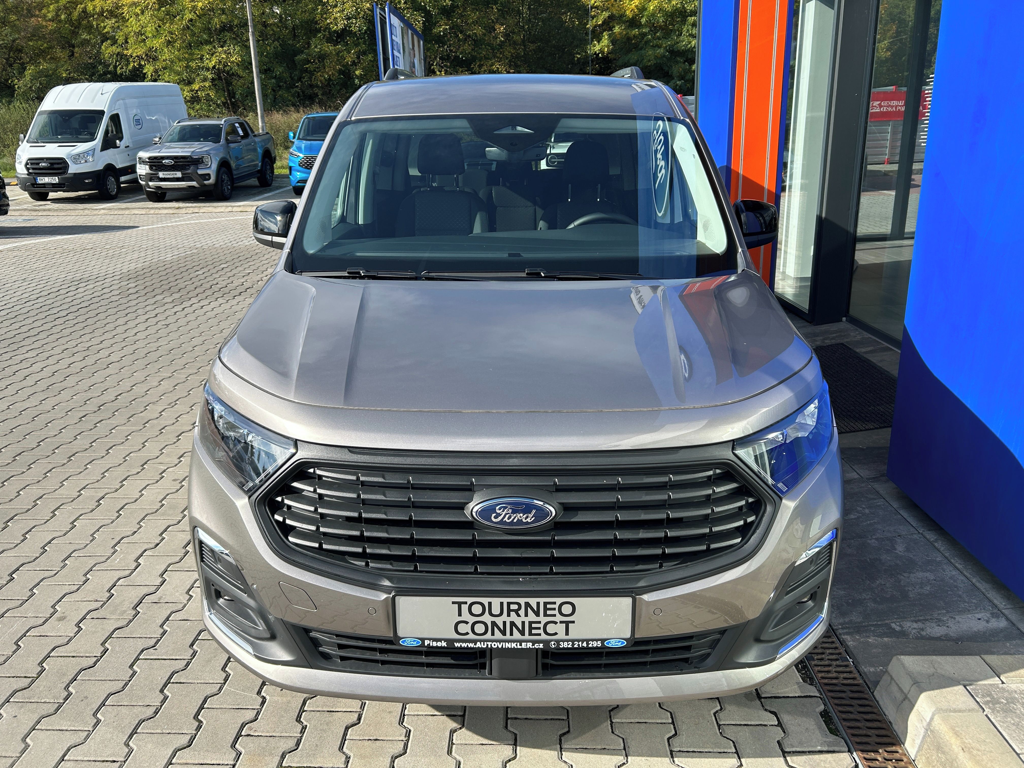 Ford Tourneo Connect, Grand 1.5, 85kW AT Titanium - fotka 2