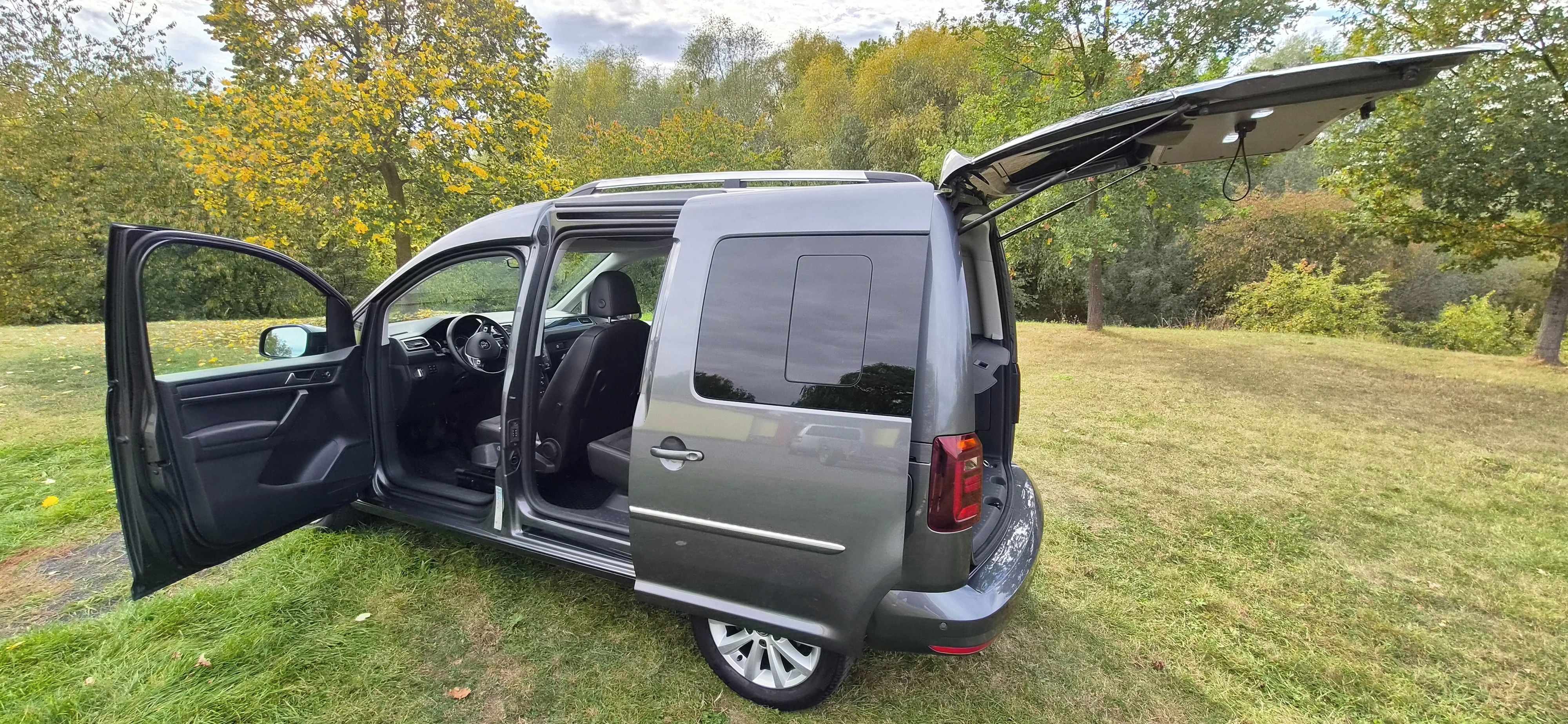 Volkswagen Caddy, Highline 1,4 TSI, 47 000 km - fotka 5