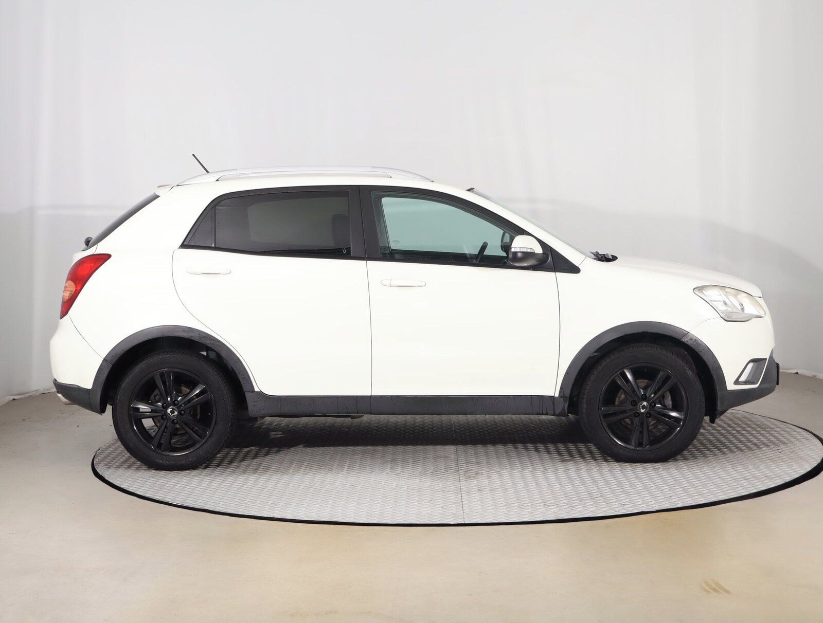 SsangYong Korando, 2.0 e-XDi, 4X4 - fotka 6