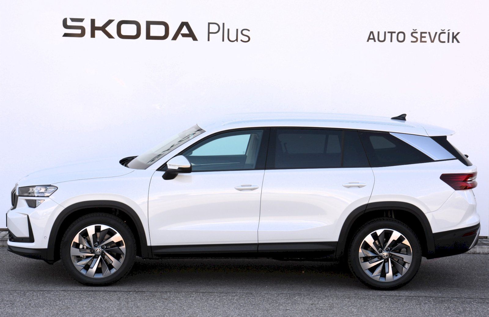 Škoda Kodiaq, Exclusive Selection 2,0 TDI 14 - fotka 3