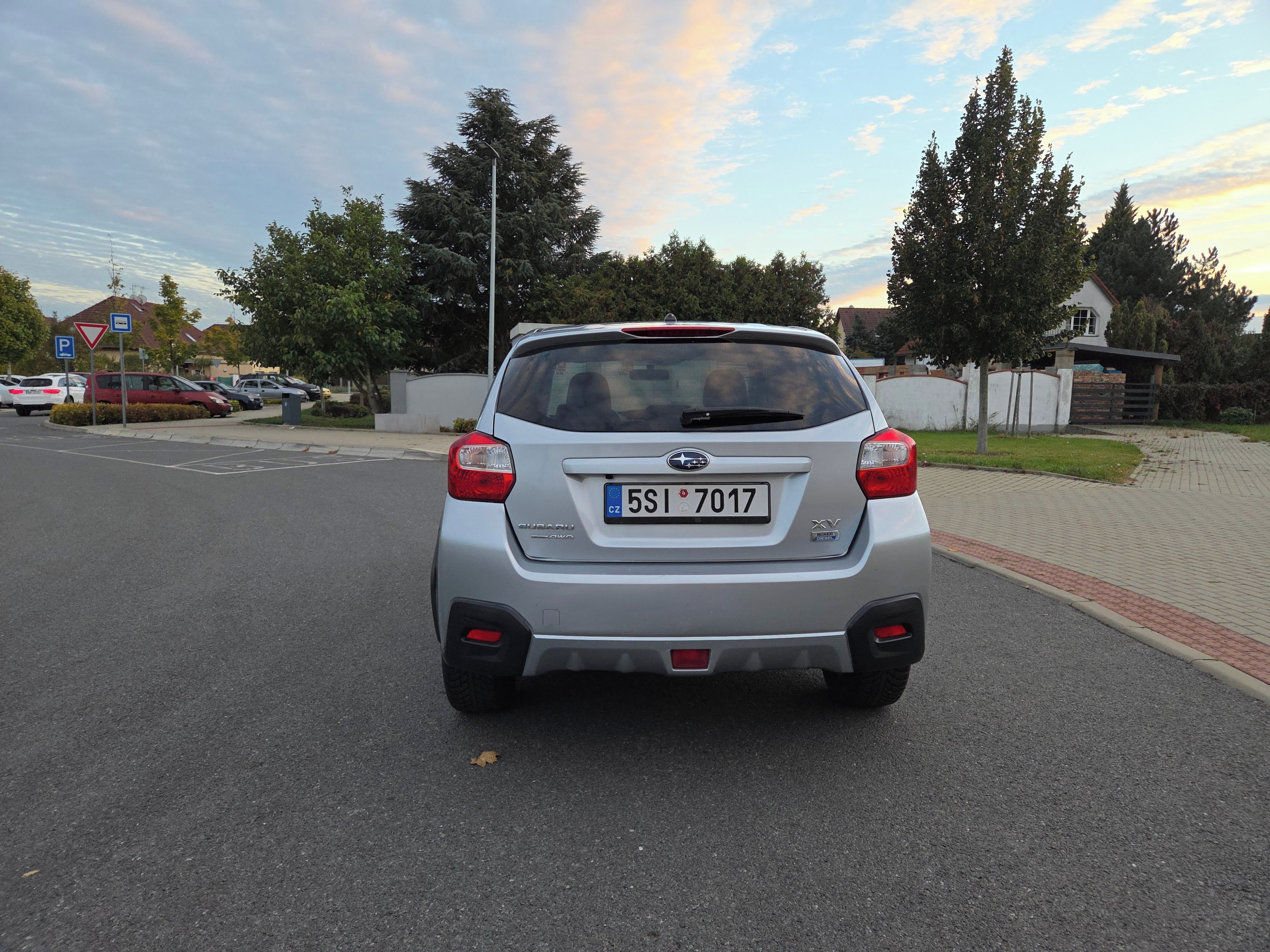 Subaru XV, 2.0d 4x4 kamera, navi, výhřev - fotka 6