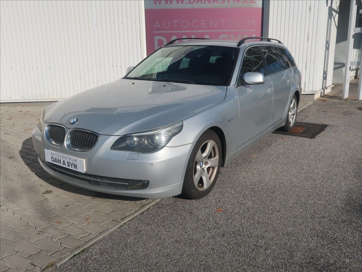 BMW Řada 5, 3,0