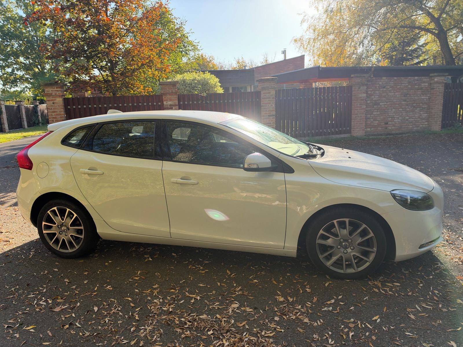 Volvo V40, Kinetic,T2, TOP stav - fotka 5