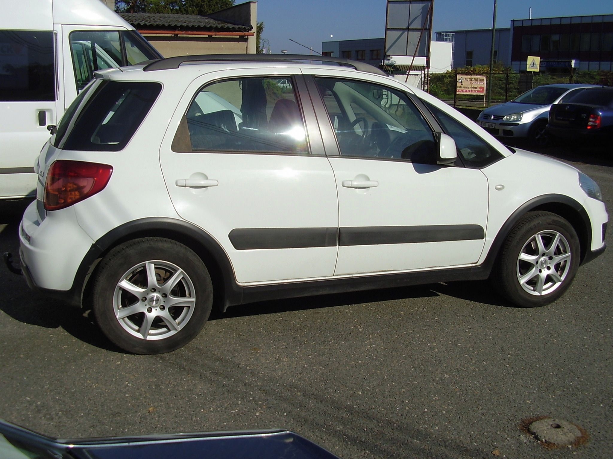 Suzuki SX4, SX4 pohon 2x2, 1,5i 82kw, 2011 - fotka 6
