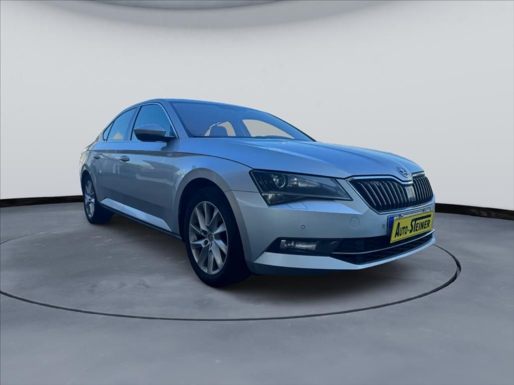 Škoda Superb, 2,0 TDI1.Maj,Nové ČR,Keyless,D - fotka 2
