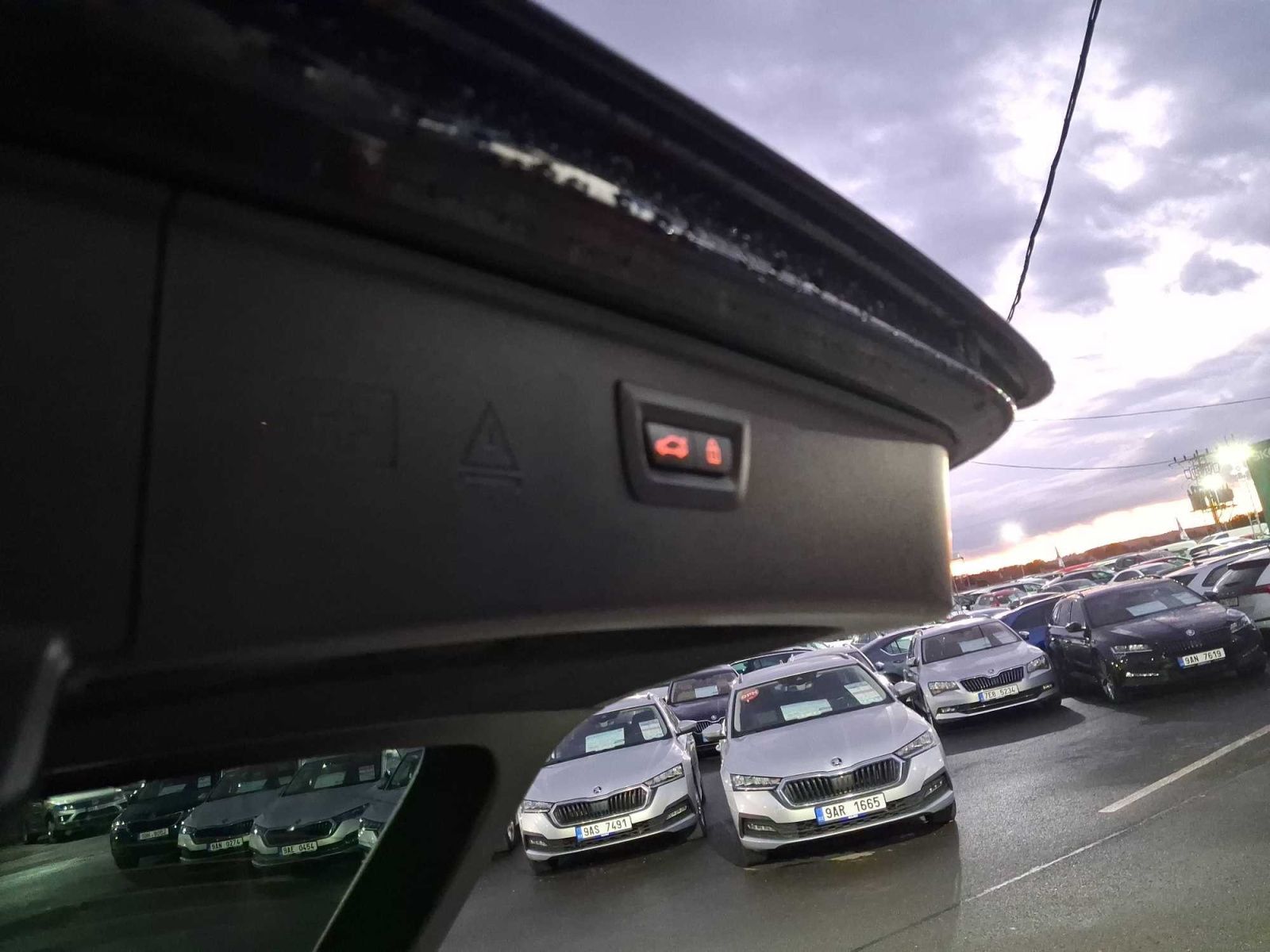 BMW Řada 5, 530d, M Sport, Automat - fotka 3