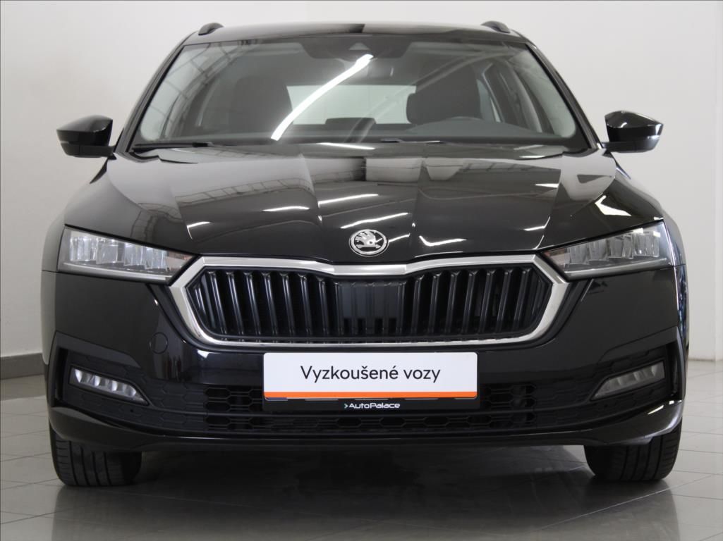 Škoda Octavia, 2,0 TDi DSG Ambi. 104tkm.ČR - fotka 2