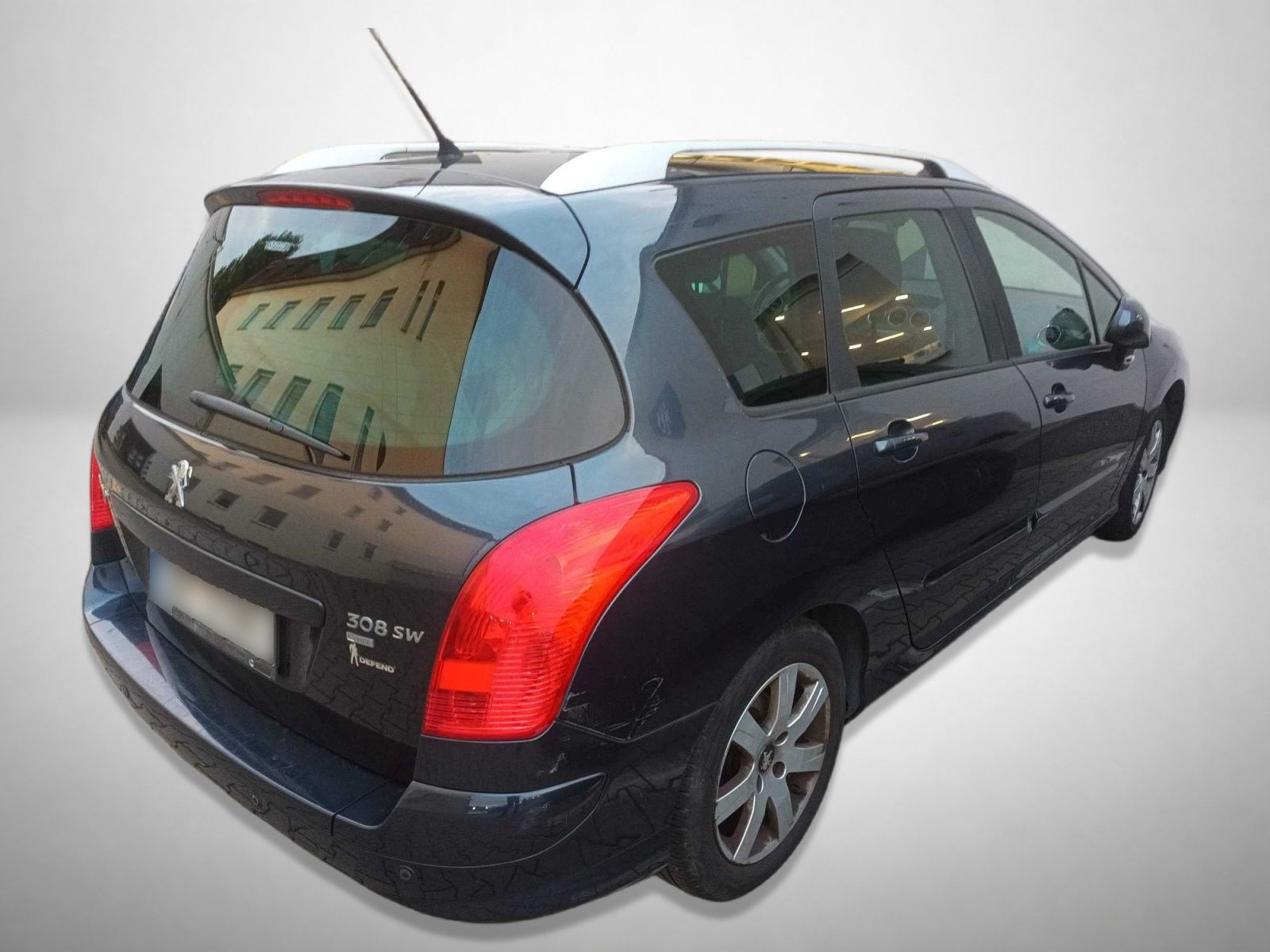 Peugeot 308, 1.6 e-HDi, 7 míst, ČR,1.maj - fotka 2