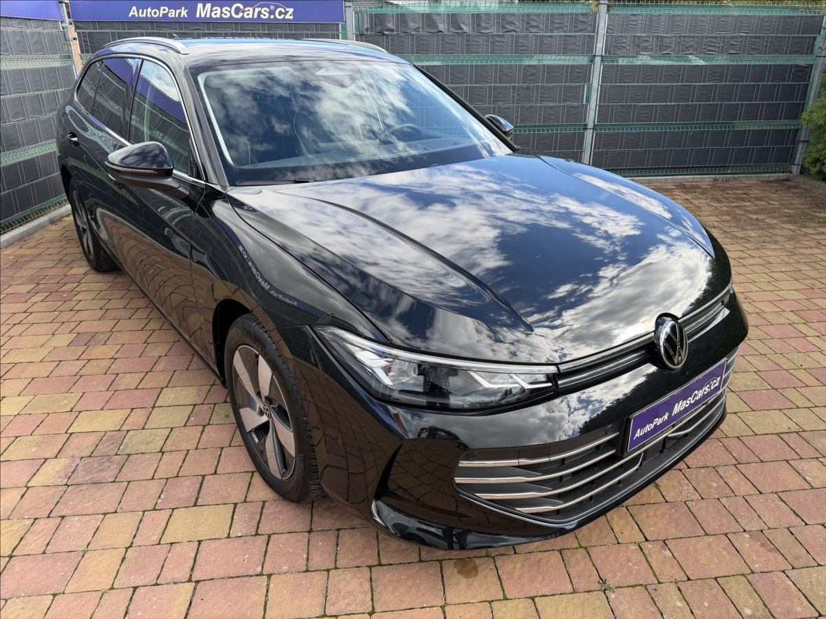 Volkswagen Passat, 1.5 eTSI Business/HUD/ERGO - fotka 3