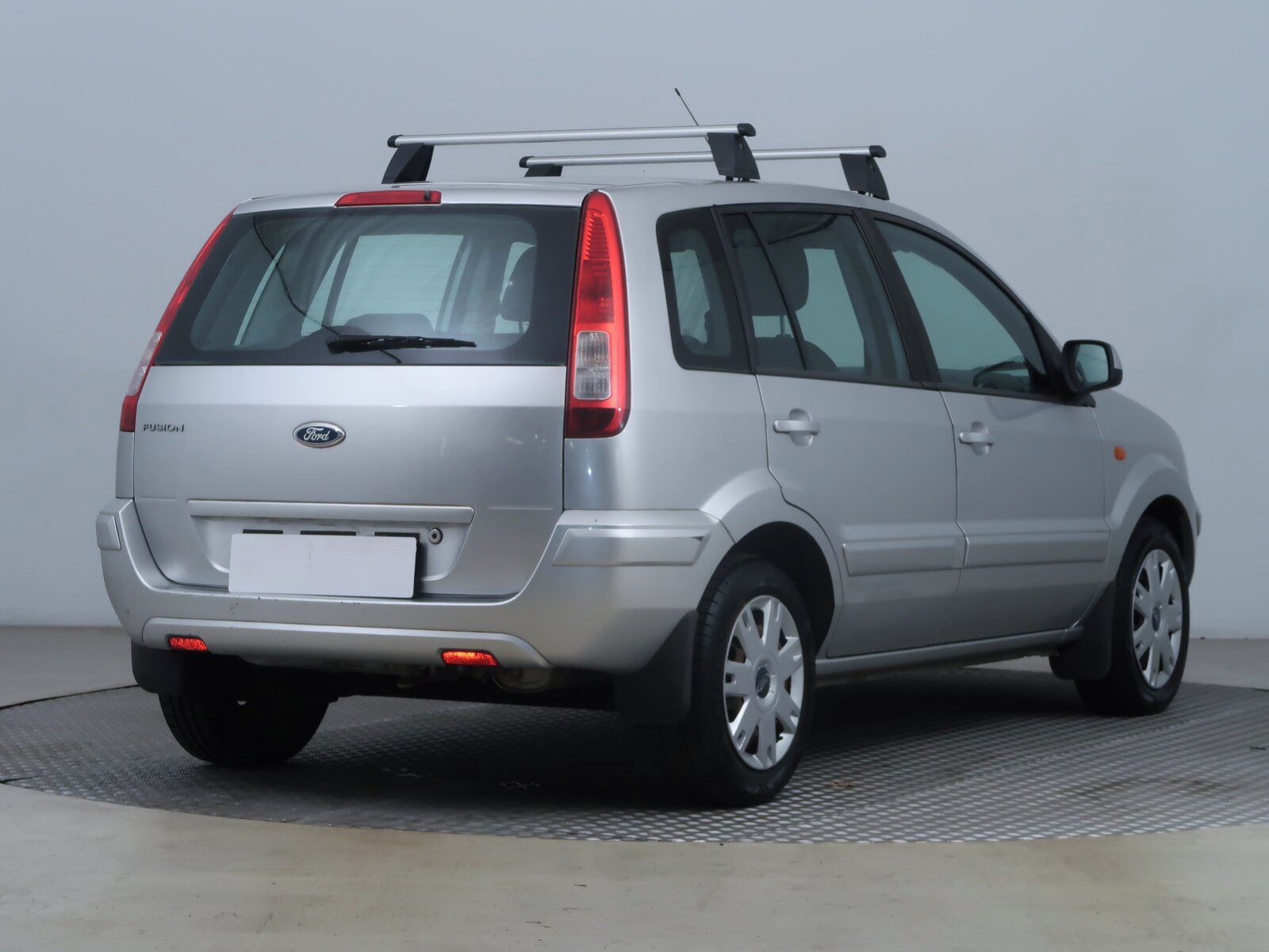 Ford Fusion, 1.4, ČR,1.maj, po STK - fotka 5