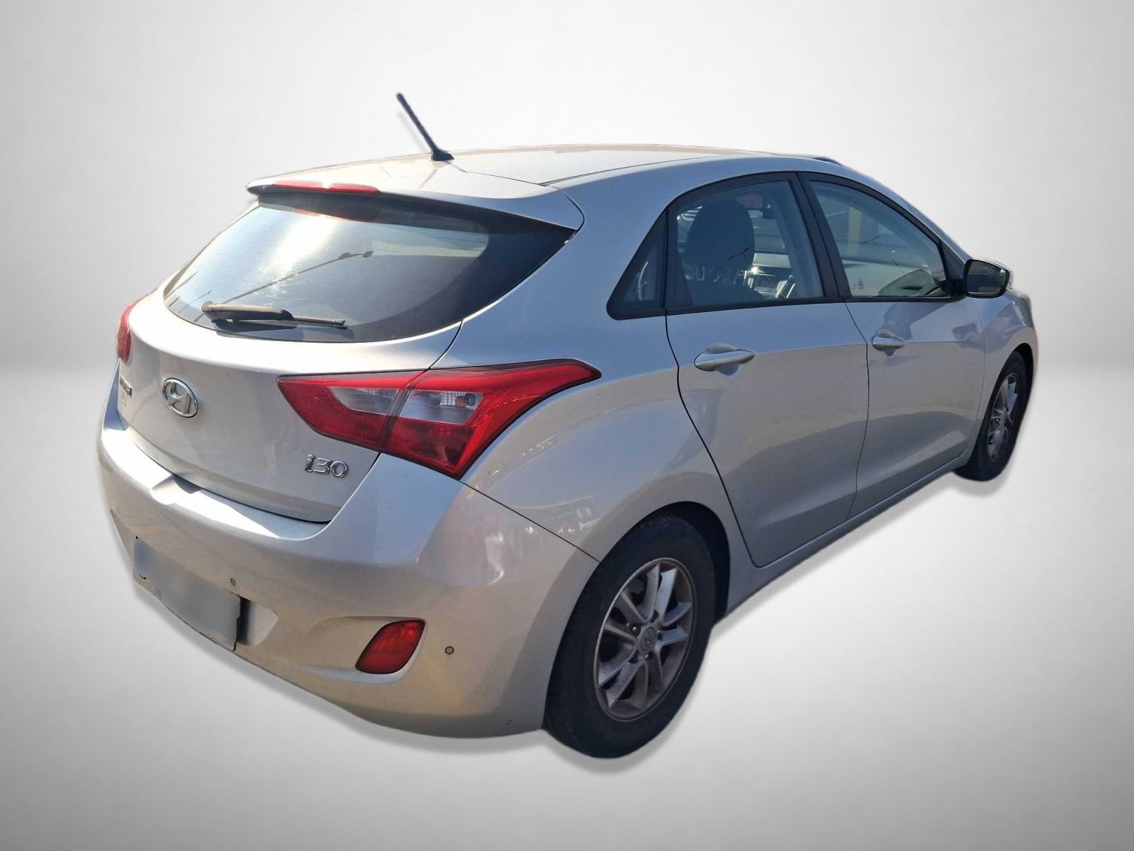 Hyundai i30, 1.6 CRDi, ČR,1.maj, Serv.kniha - fotka 2