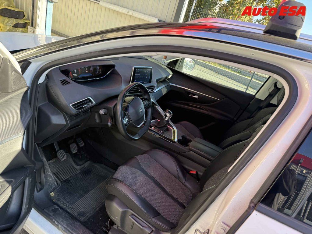 Peugeot 5008, 1.5 HDi,1.maj,ČR - fotka 3