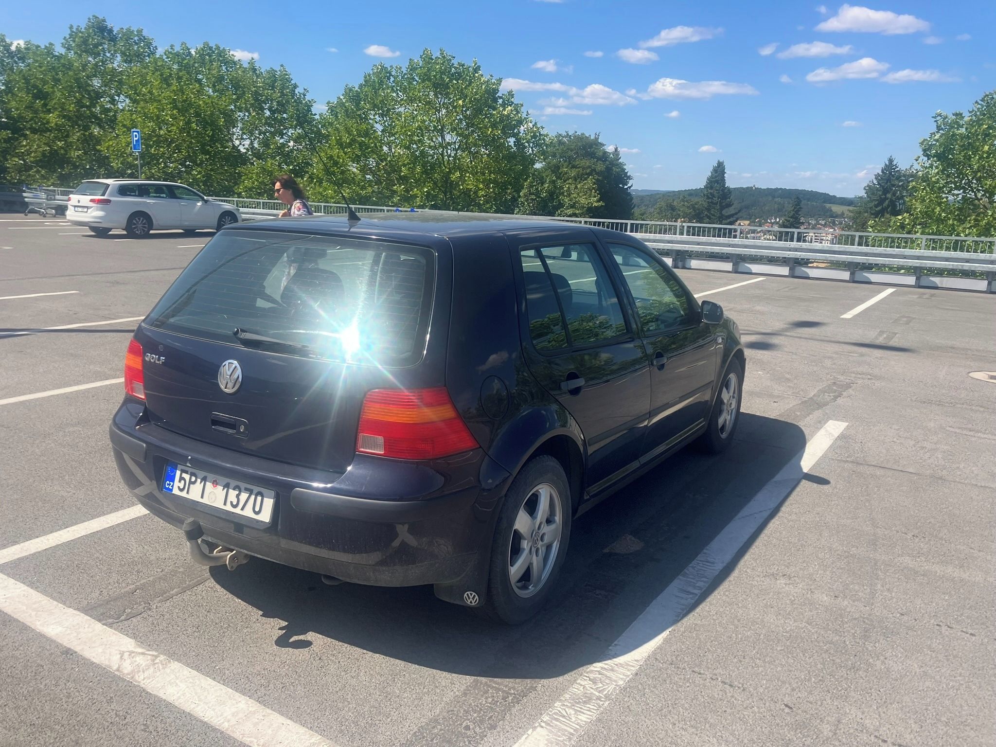 Volkswagen Golf, 1.6 74KW AUTOMAT Nová STK - fotka 3