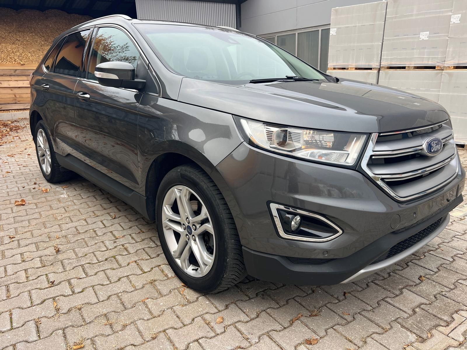 Ford Edge, 2,0TDCi 154kW 4x4 kůže - fotka 2