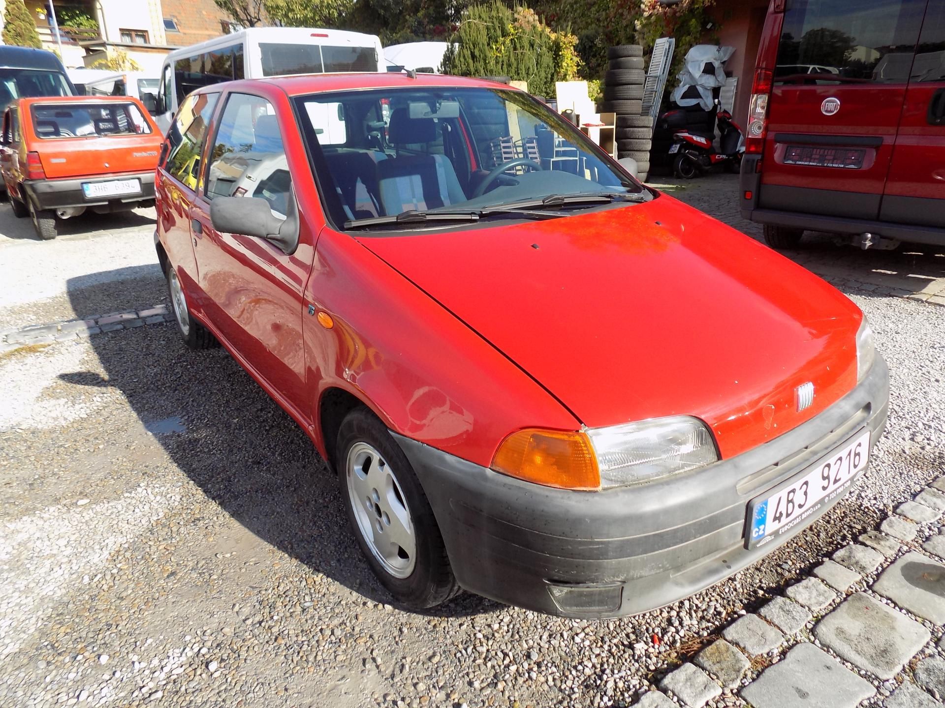 Fiat Punto, 1,2I 54 KWSX CENTRÁL, KLIMA - fotka 4