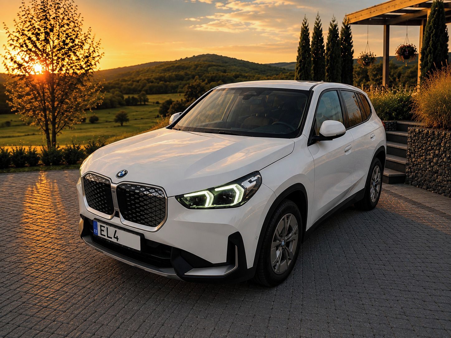 BMW iX1, eDrive20, ZÁRUKA, TOP stav