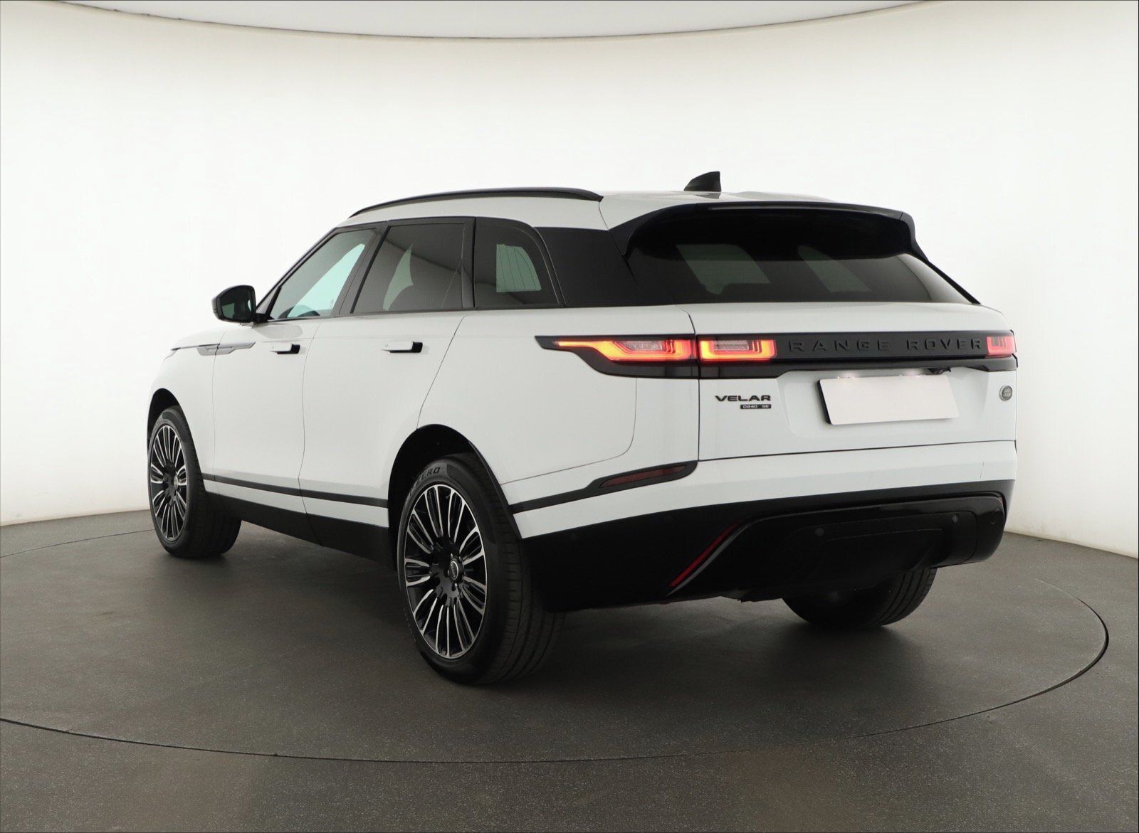 Land Rover Range Rover Velar, D240, 4X4, Automat, Kůže - fotka 4