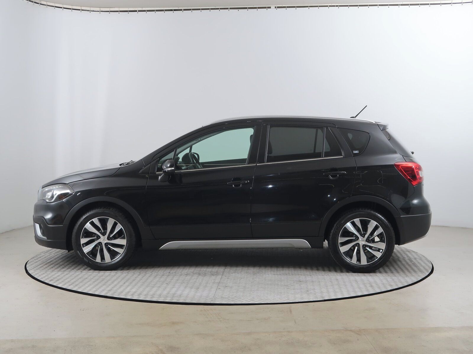 Suzuki SX4 S-Cross, 1.4 BoosterJet, 4X4, Automat - fotka 3