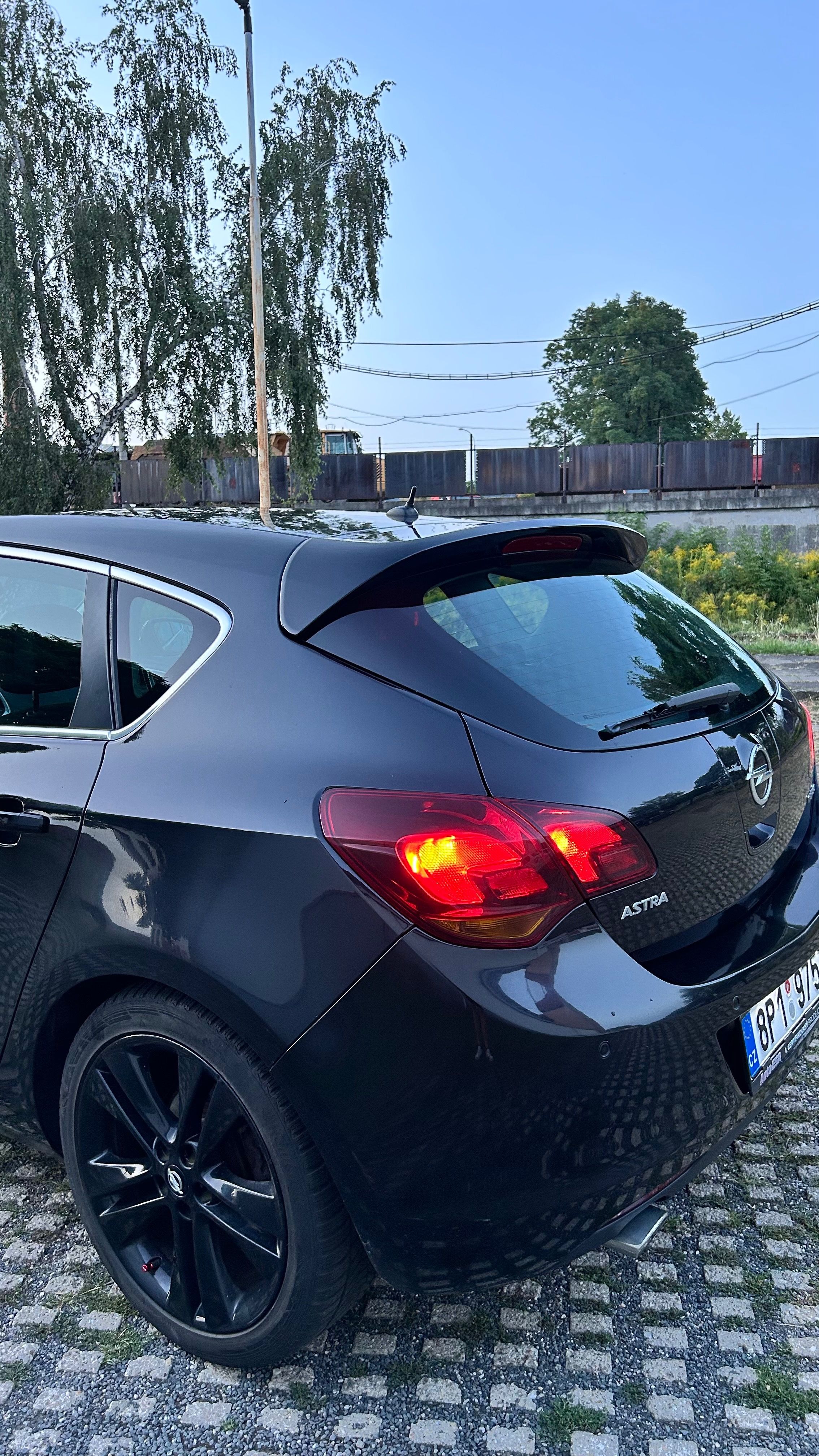 Opel Astra, Opel Astra J 1.4T 103kw Sport - fotka 4