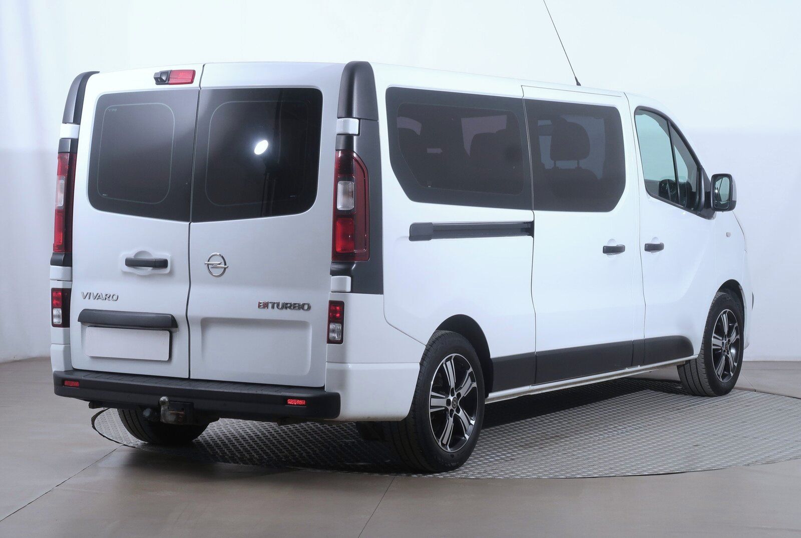 Opel Vivaro, 1.6 BiCDTI, Bus, 9Míst, ČR - fotka 5