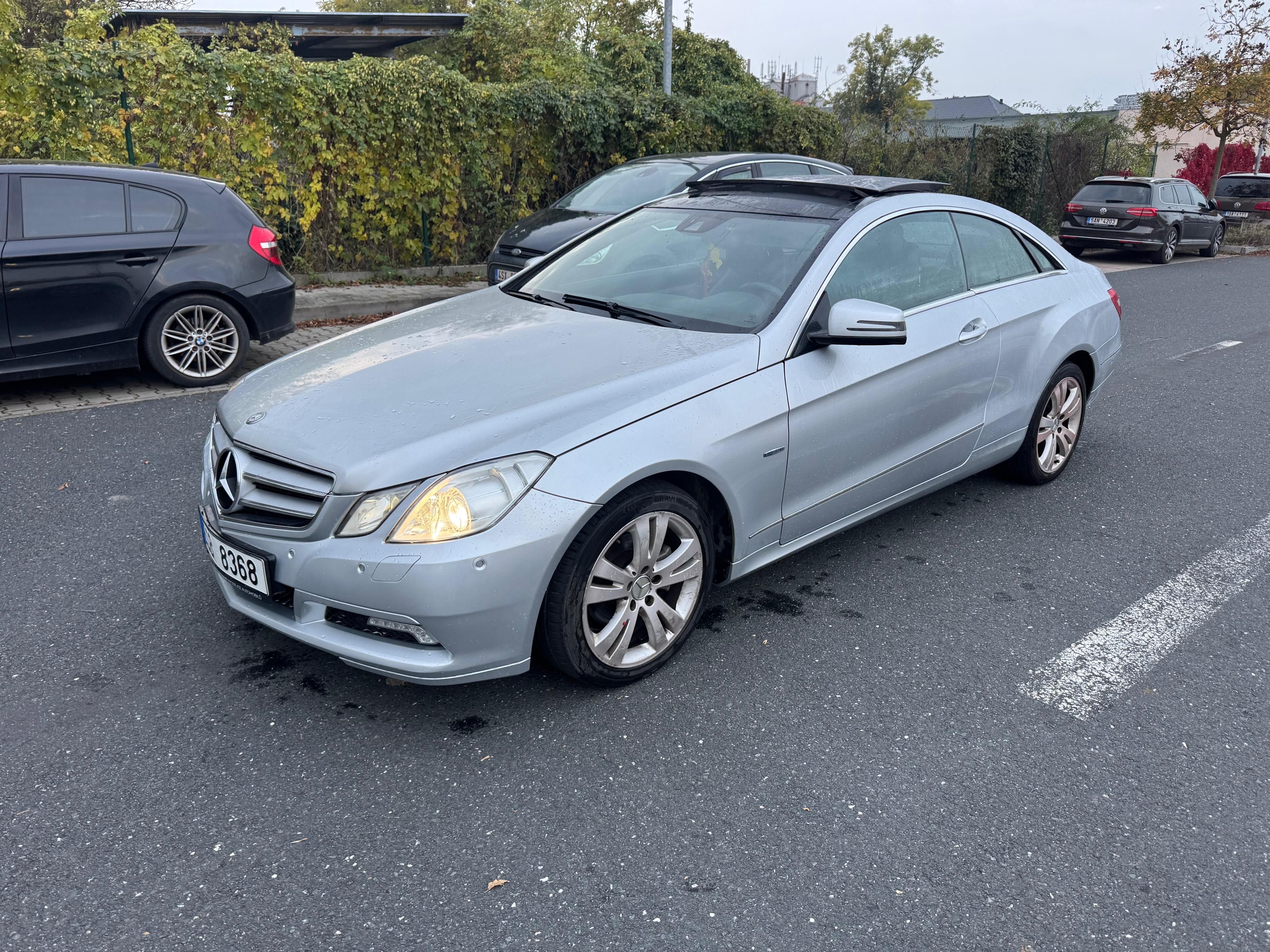 Mercedes-Benz Třídy E, Prodam Mercedes E coupe C207 2
