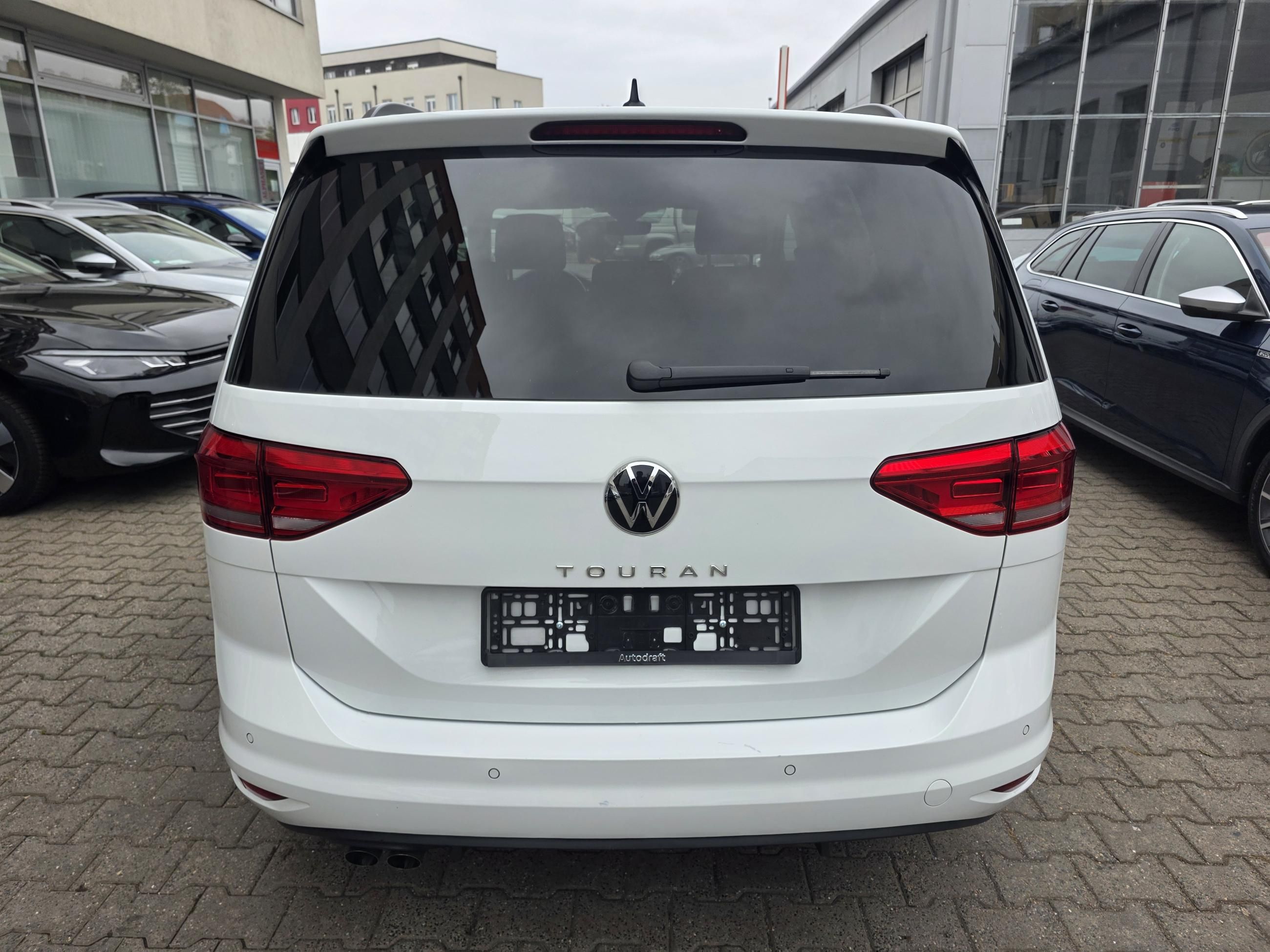 Volkswagen Touran, 2.0 TDI 110kW DSG / Tažné - fotka 5