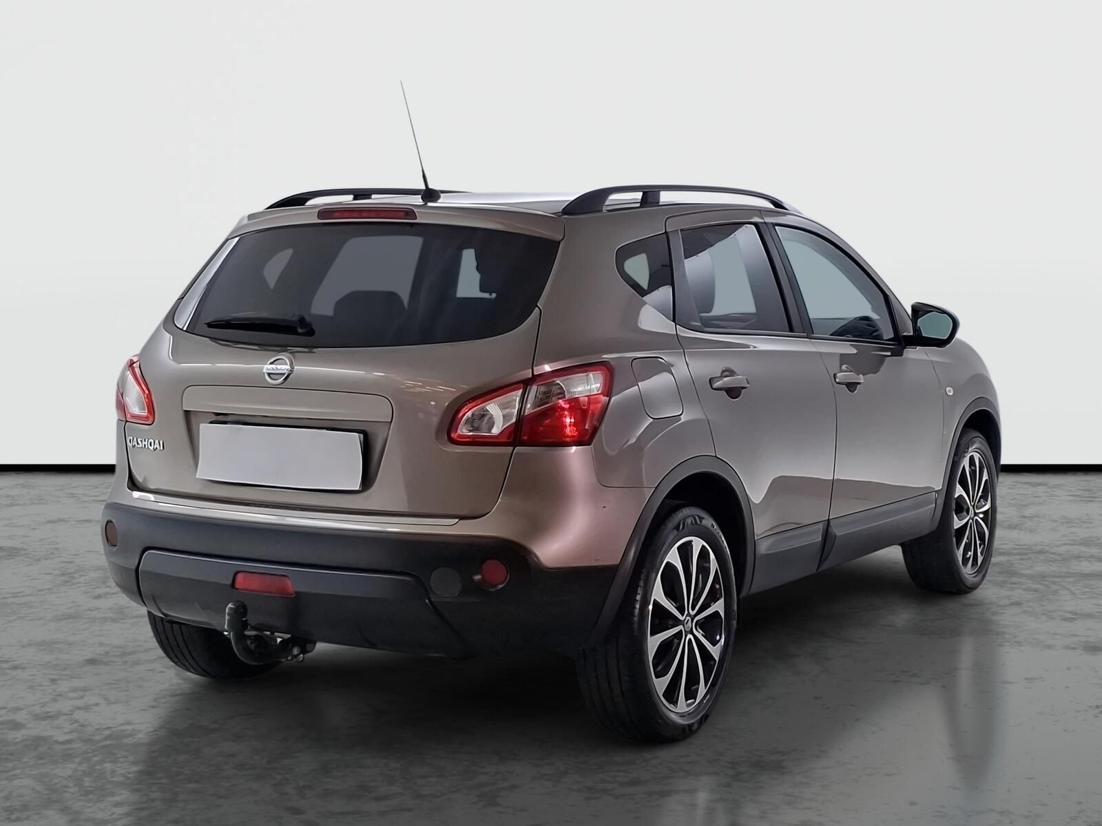 Nissan Qashqai, 1.6, Kožené sedačky, Xenony - fotka 5