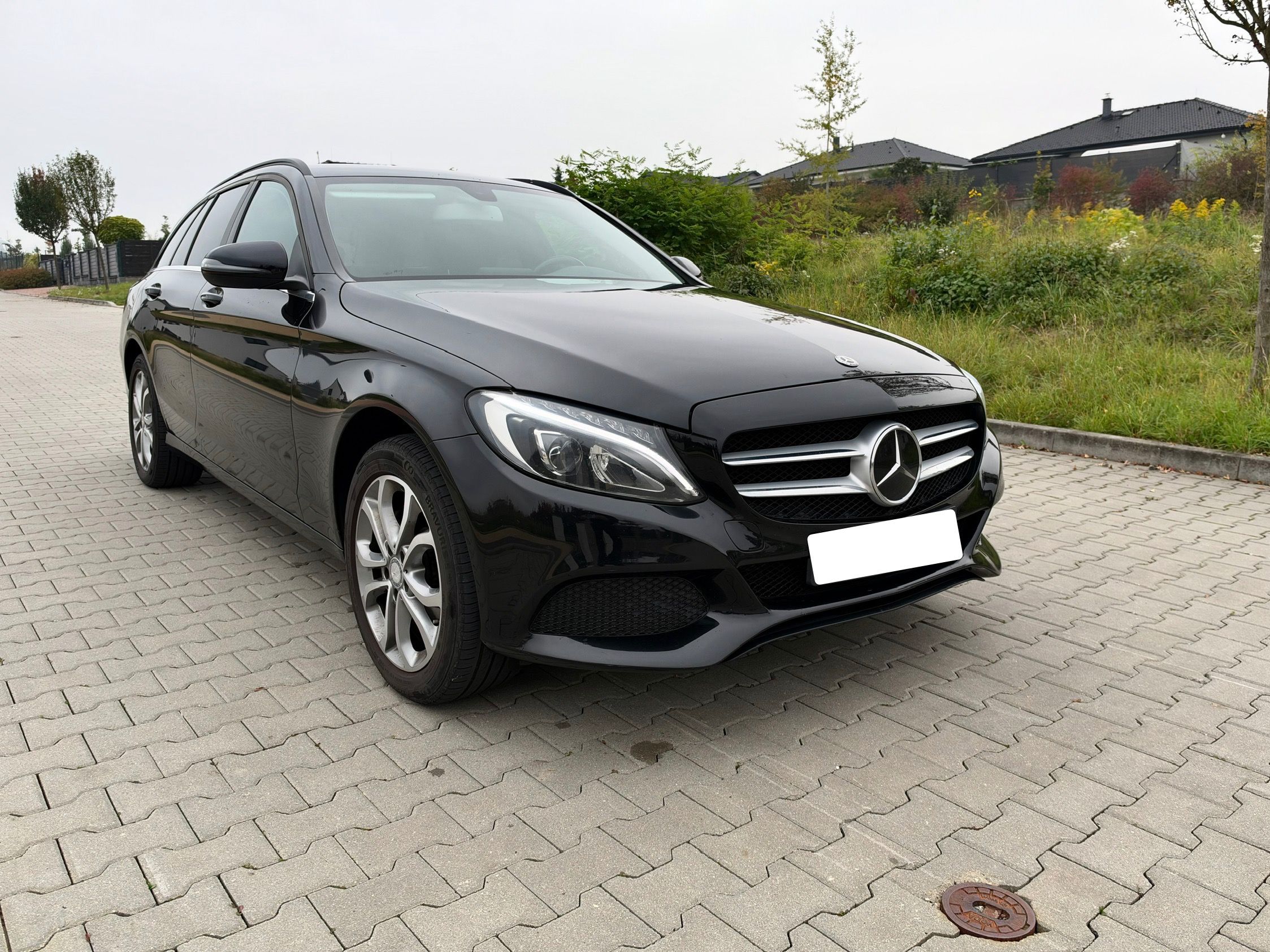 Mercedes-Benz Třídy C, 9G-Tronic, Kamera, tažné, ALU - fotka 3