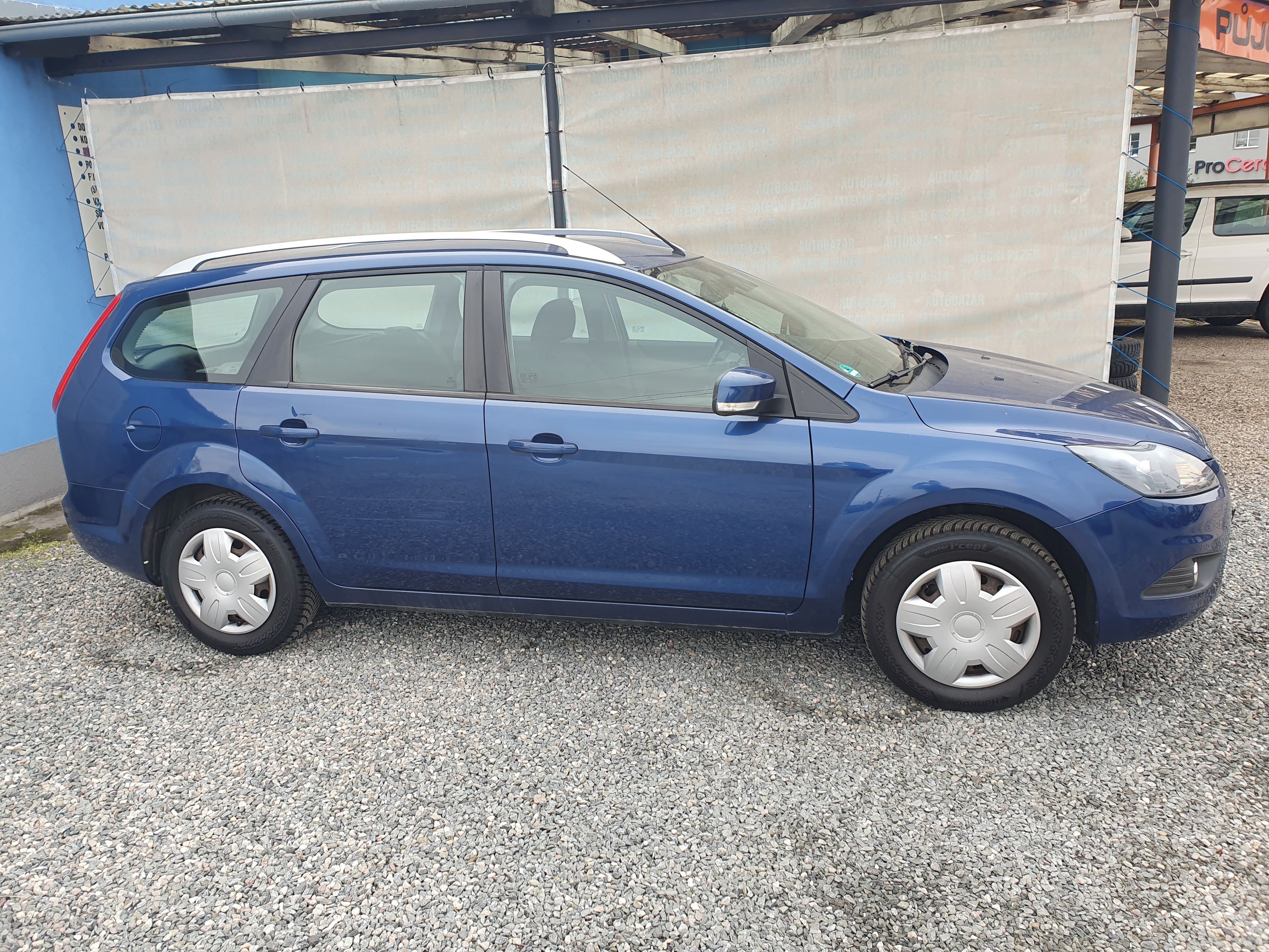 Ford Focus, 1.8 í 92 KW TITANIUM - fotka 2
