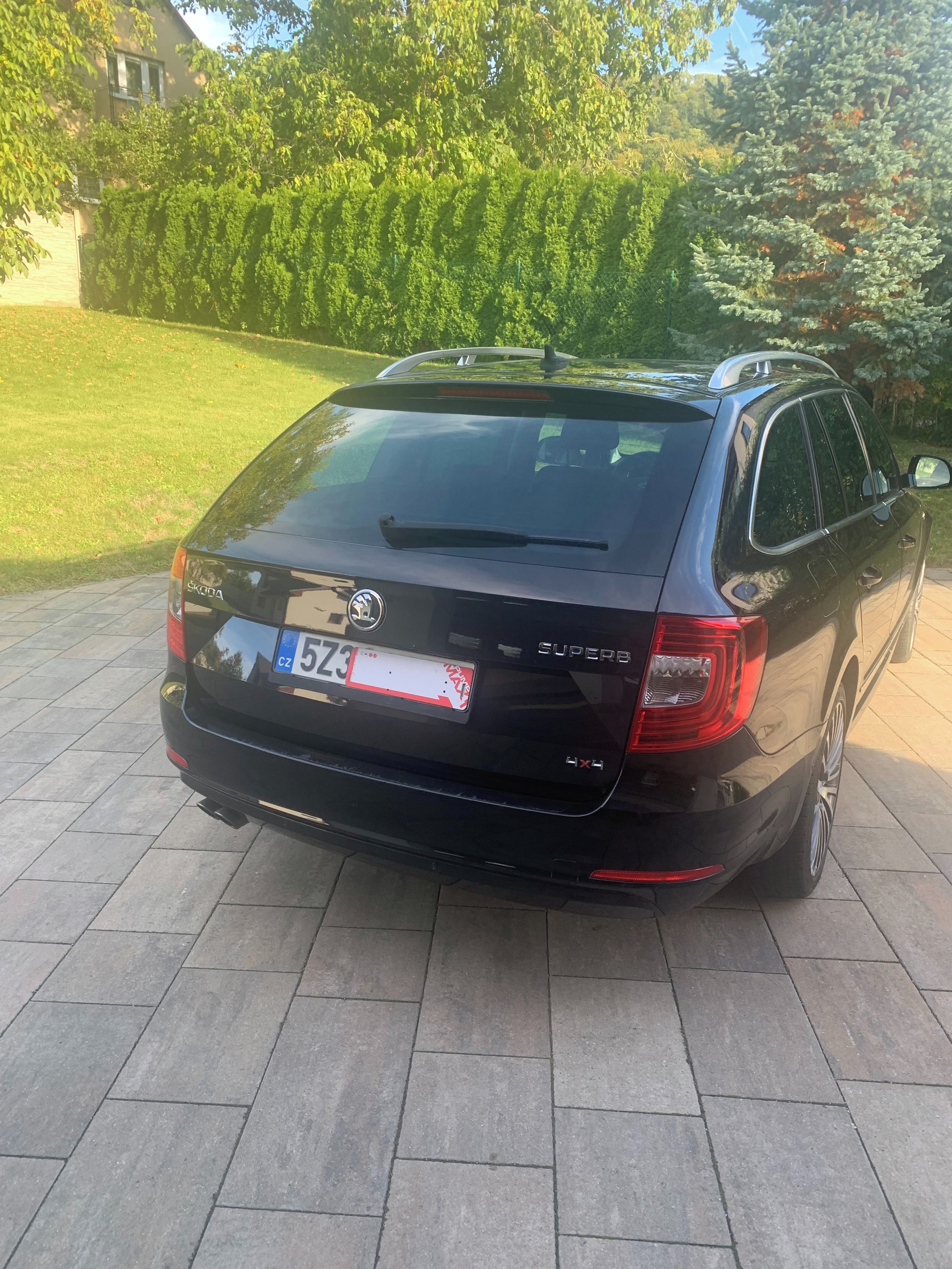 Škoda Superb, 4X4 DSG L&K 125KW - fotka 6