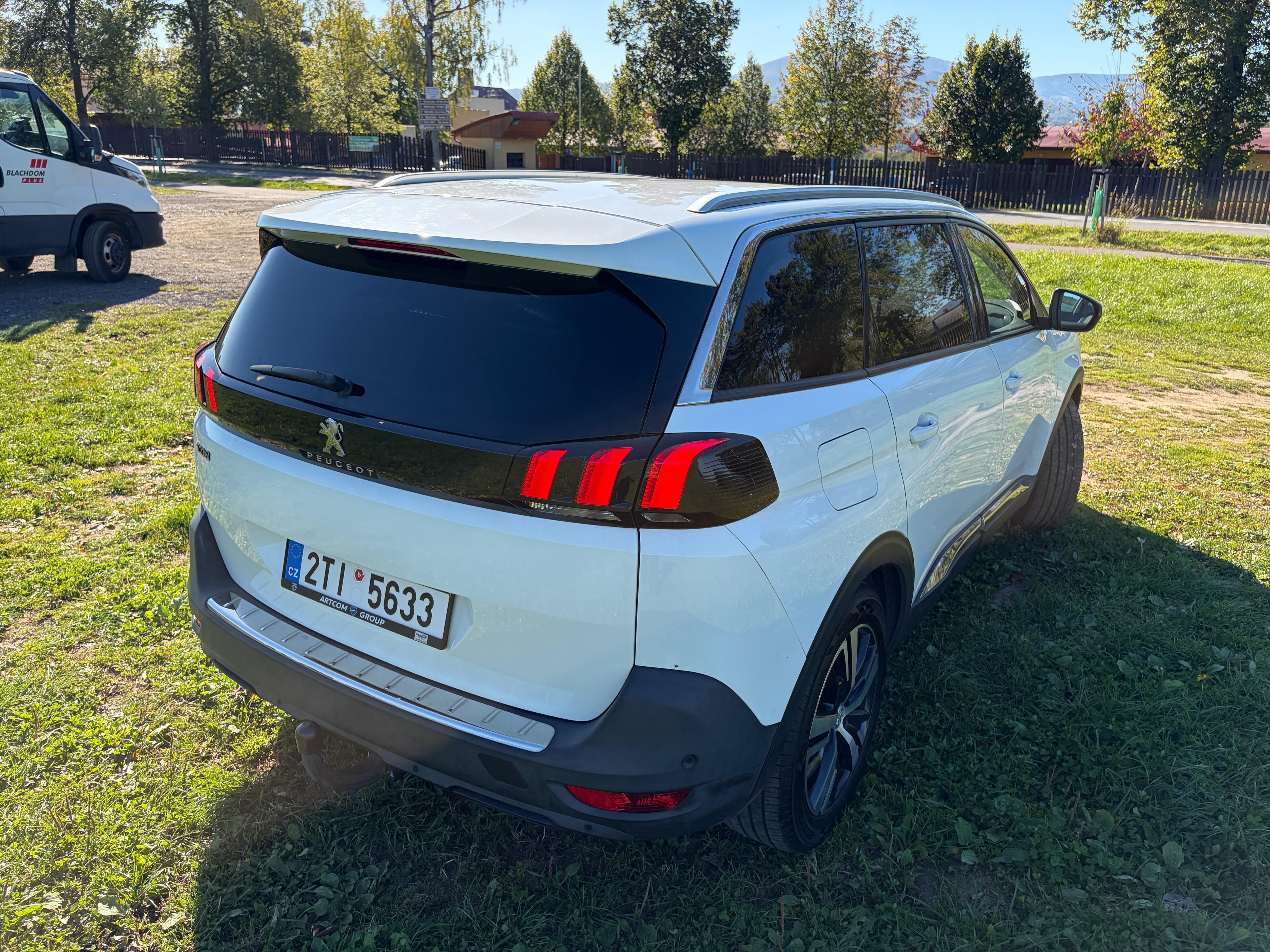 Peugeot 5008, Peugeot 5008 1.5 Allure - fotka 6