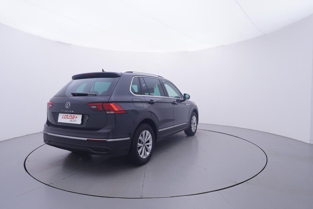 Volkswagen Tiguan, Life 1.5 TSI 110 kW - fotka 5