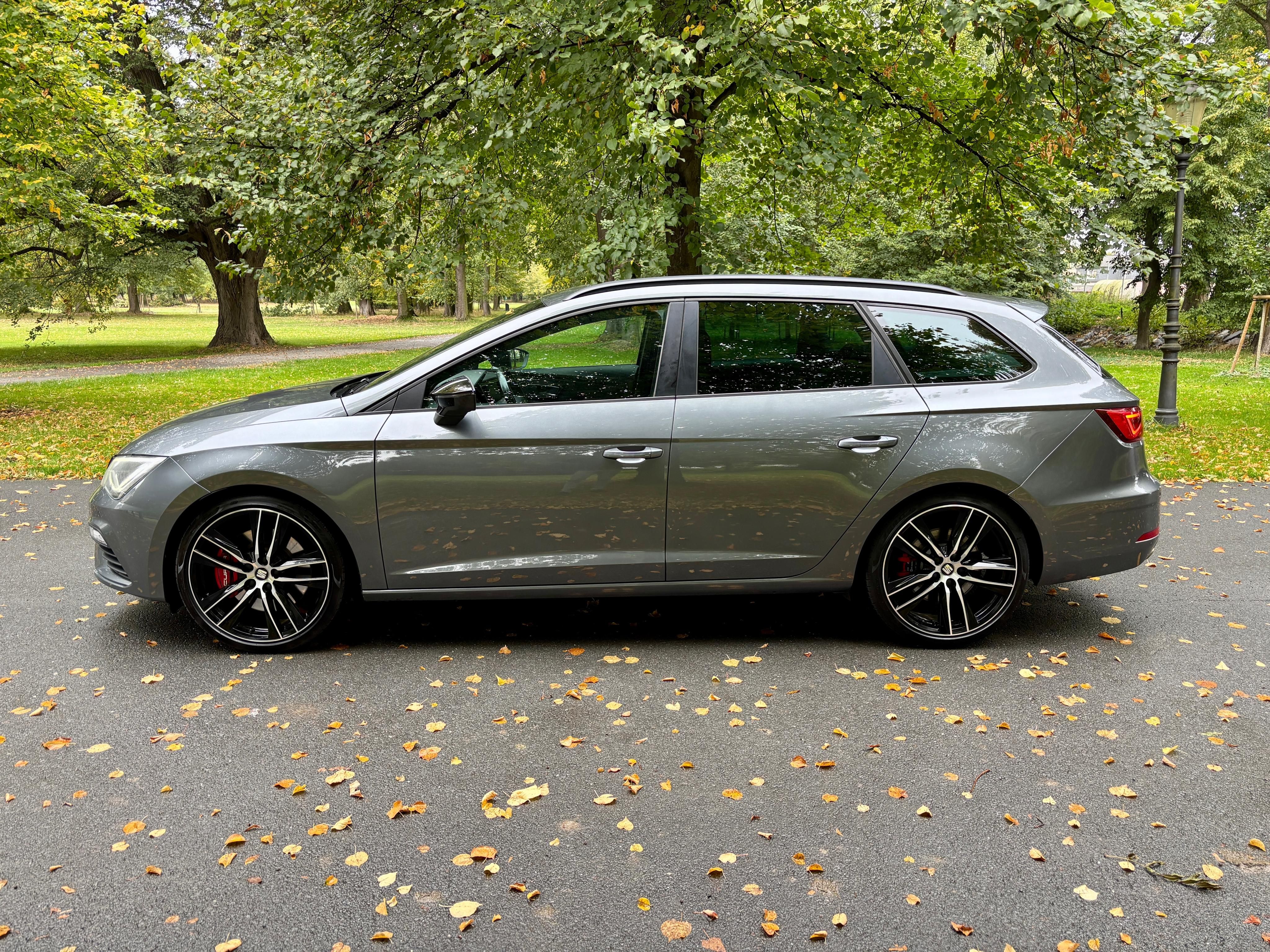 Seat Leon, Cupra ST 136 000km 1. Majitel - fotka 3