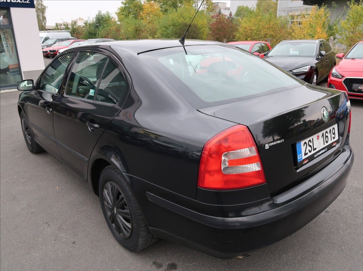 Škoda Octavia, 1,6 FSi,85kW,NovéČR,klima - fotka 4