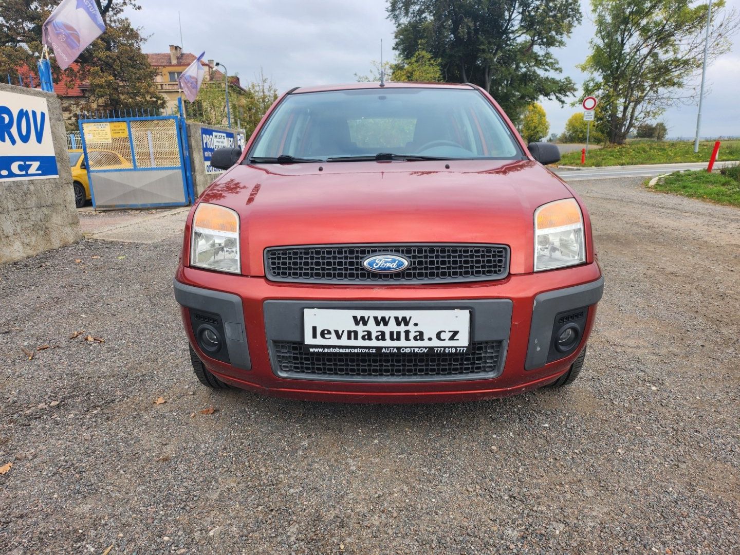 Ford Fusion, 1.4 benzín - fotka 2