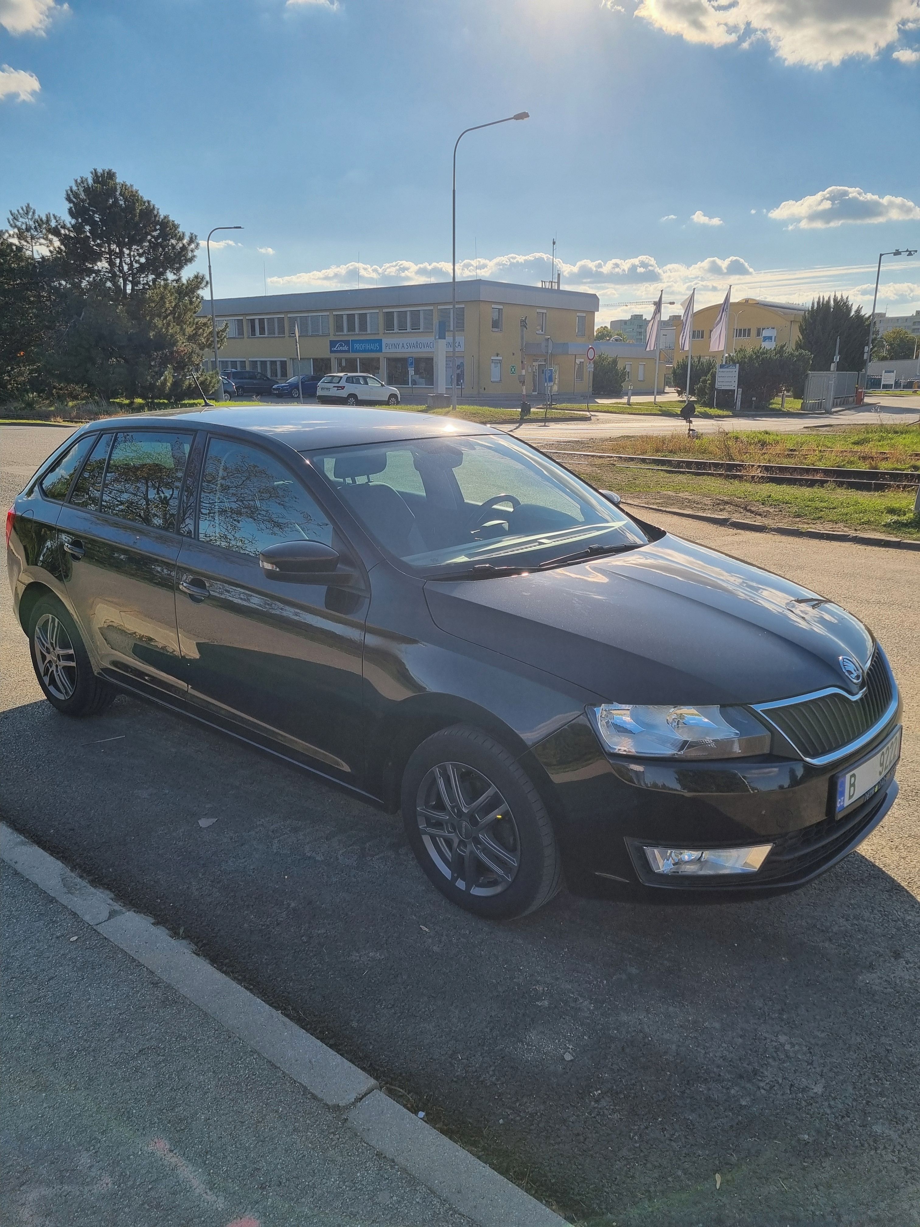 Škoda Rapid, 1,2TSi,66kW,TOP výbava!, 1.maj - fotka 6