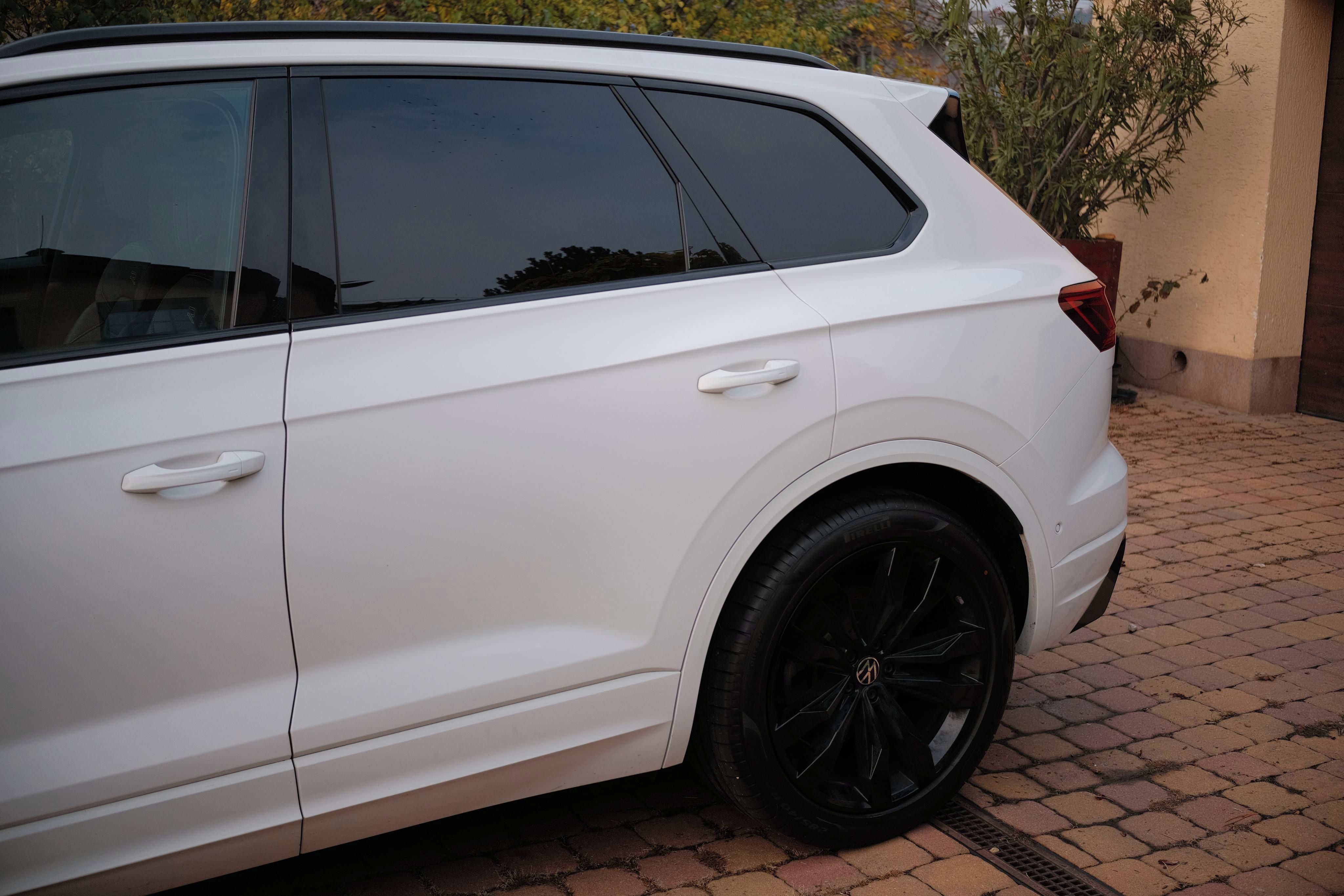 Volkswagen Touareg, 210 kW R-Line TZ Matrix Servis - fotka 4