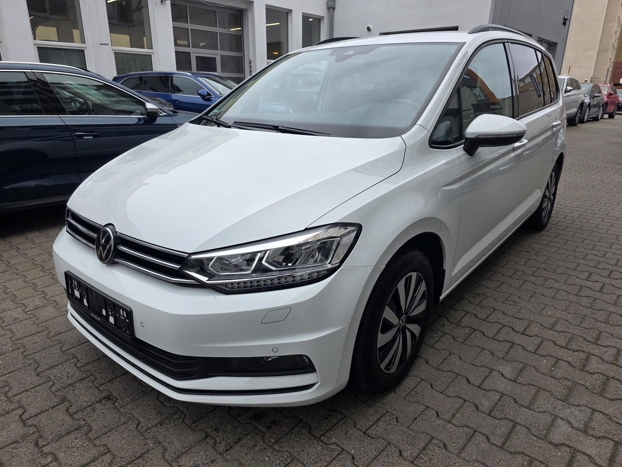 Volkswagen Touran, 2.0 TDI 110kW DSG / Tažné - fotka 2