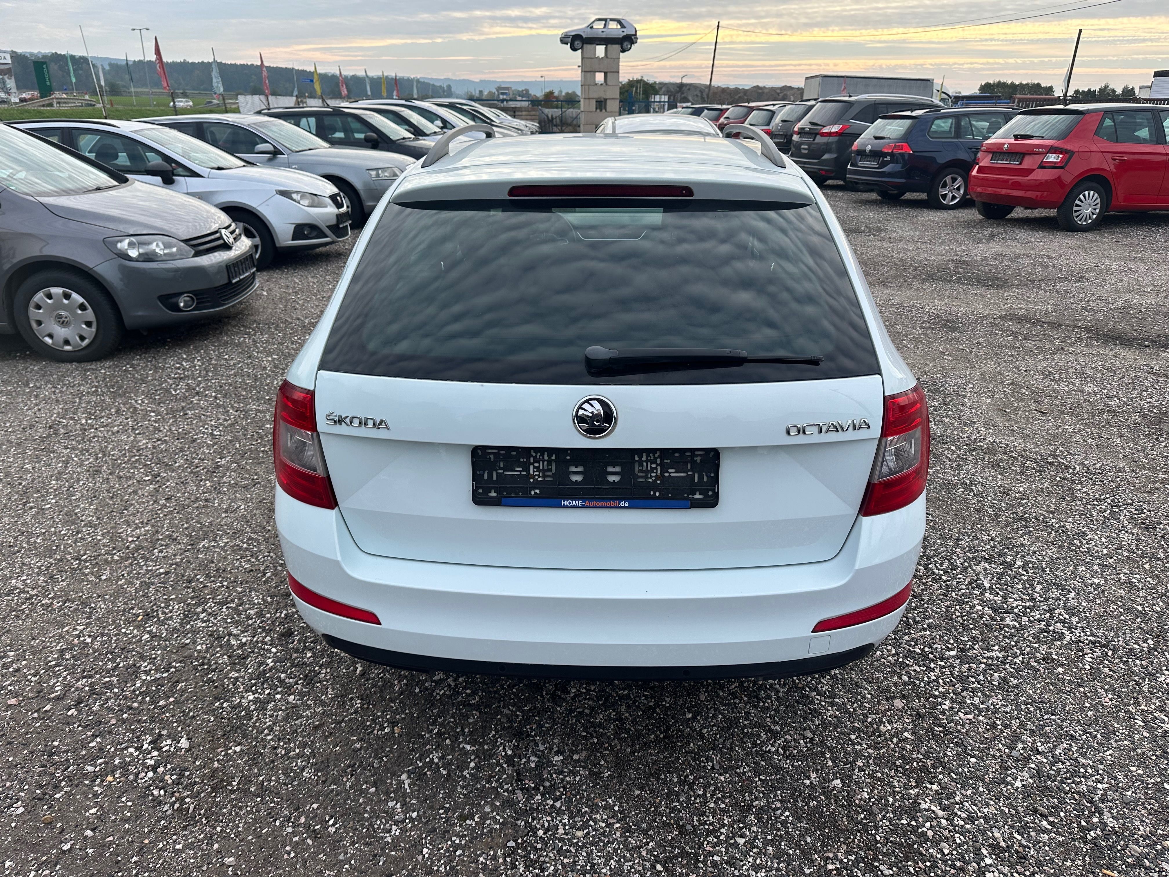 Škoda Octavia, COMBI-1.2TSI-77KW-6KVALT - fotka 5