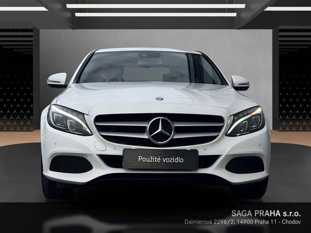 Mercedes-Benz Třídy C, Třída C 200 d Aut. - fotka 2