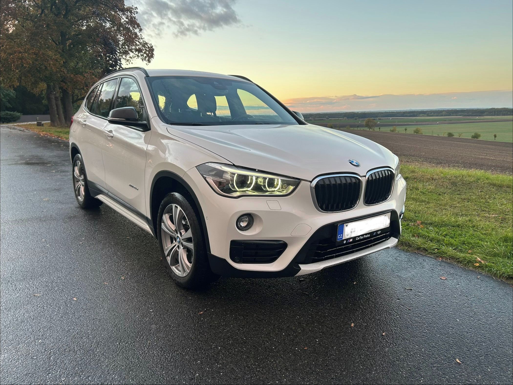 BMW X1, 20D x-drive/140 k/ 2 sady kol