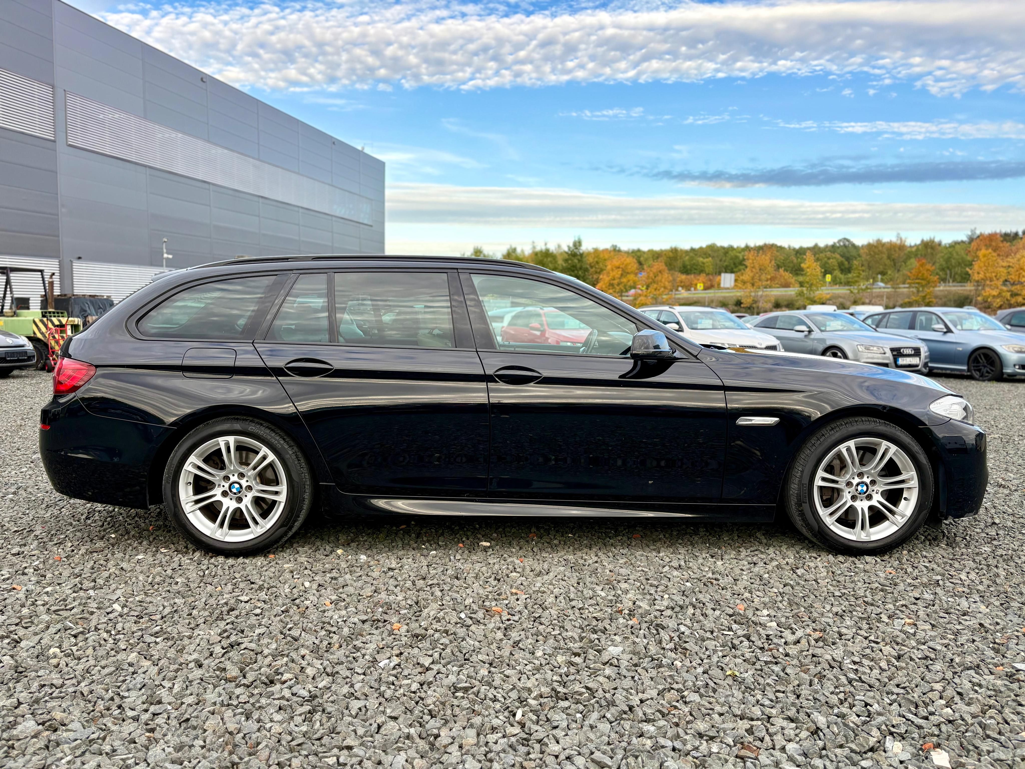BMW Řada 5, 525D 160kw M-packet Manuál - fotka 4